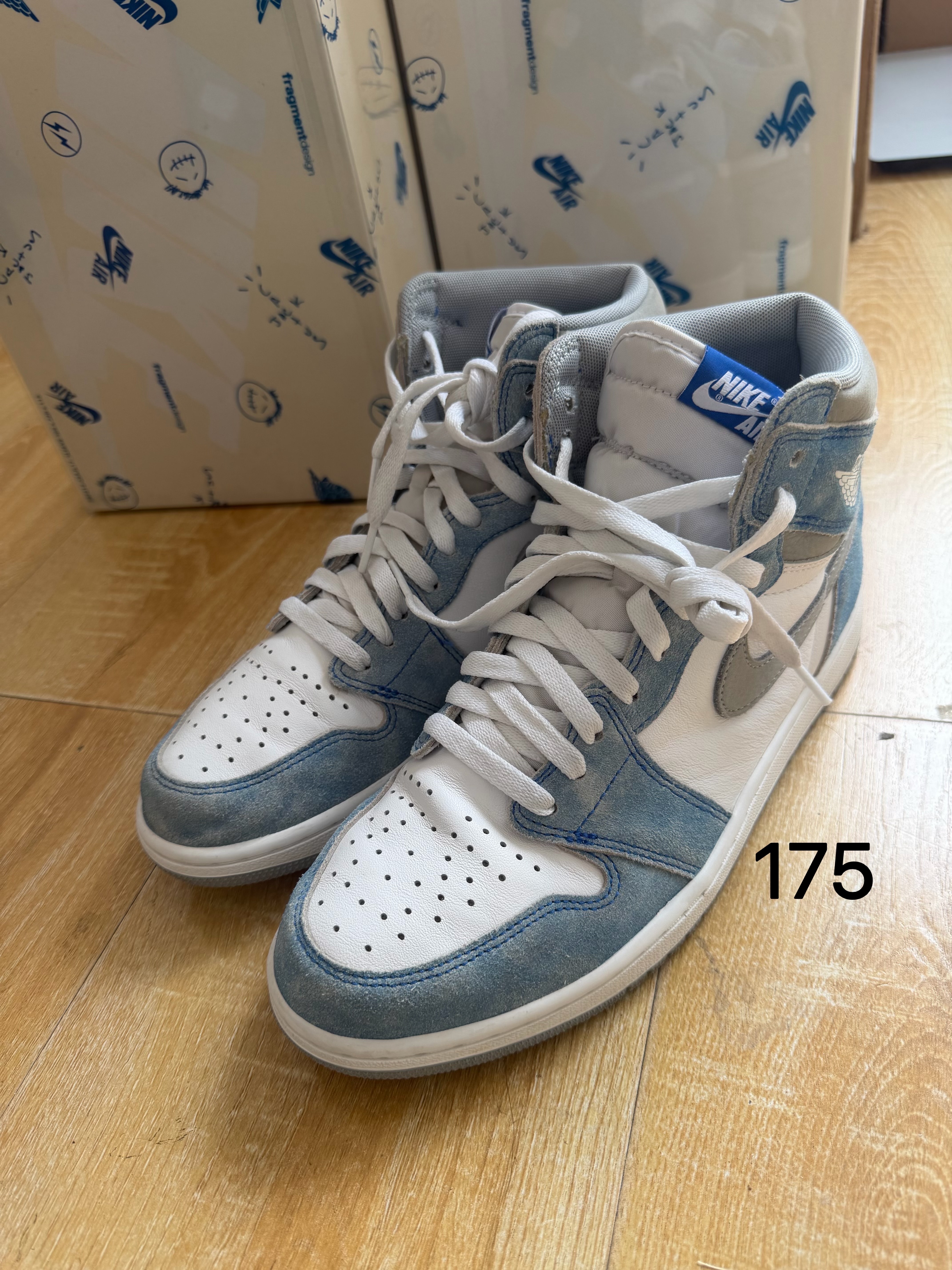 Nike Air Jordan 1 High OG "Hyper Royal"