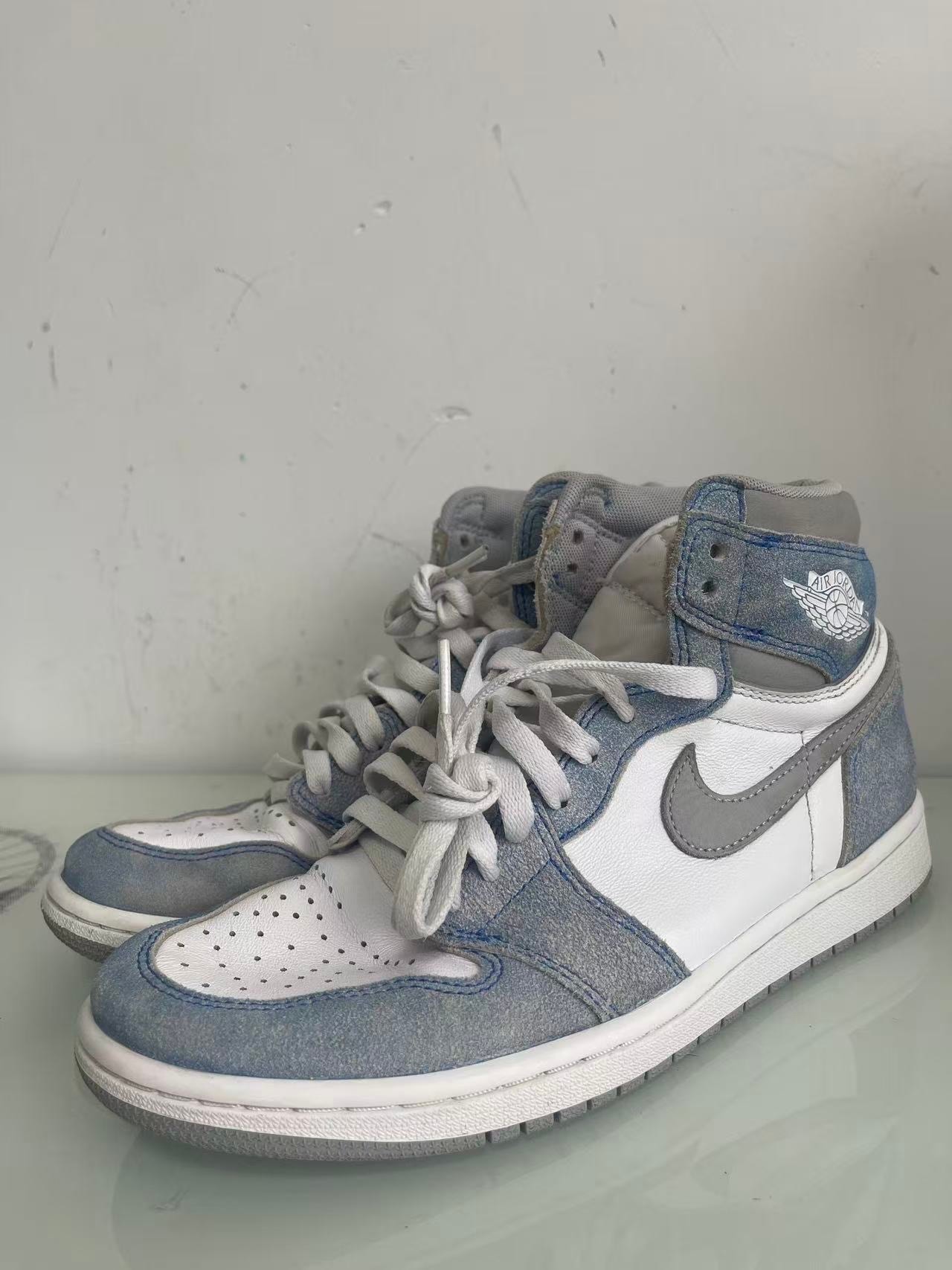 Nike Air Jordan 1 High OG "Hyper Royal"
