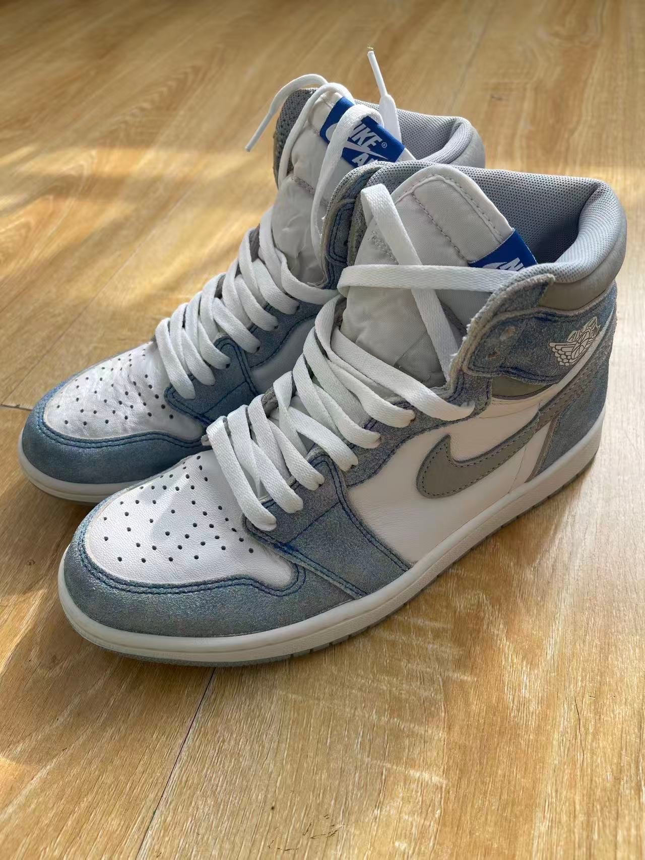 Nike Air Jordan 1 High OG "Hyper Royal"