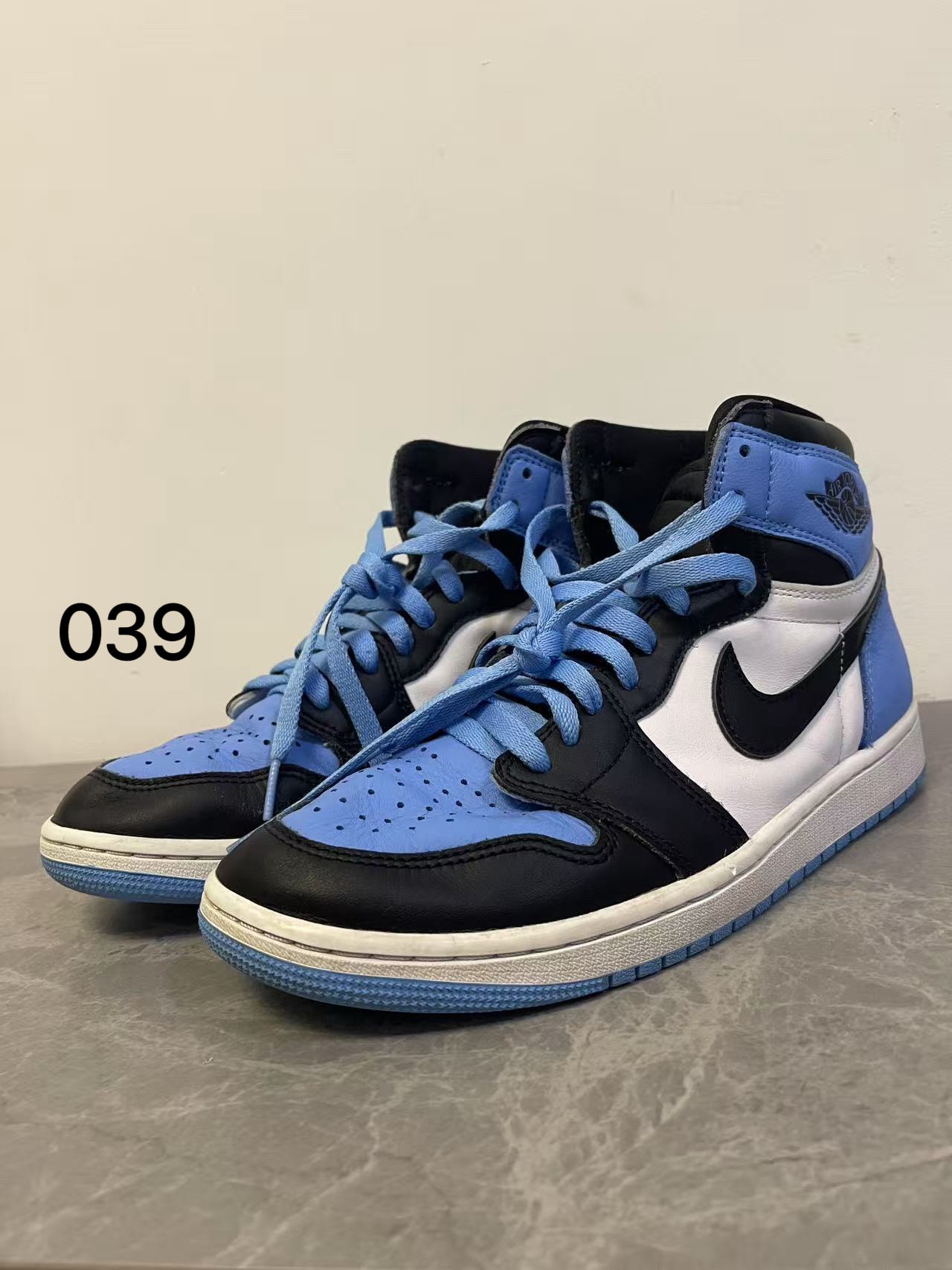 Nike Air Jordan 1 Retro High OG "University Blue/UNC Toe"
