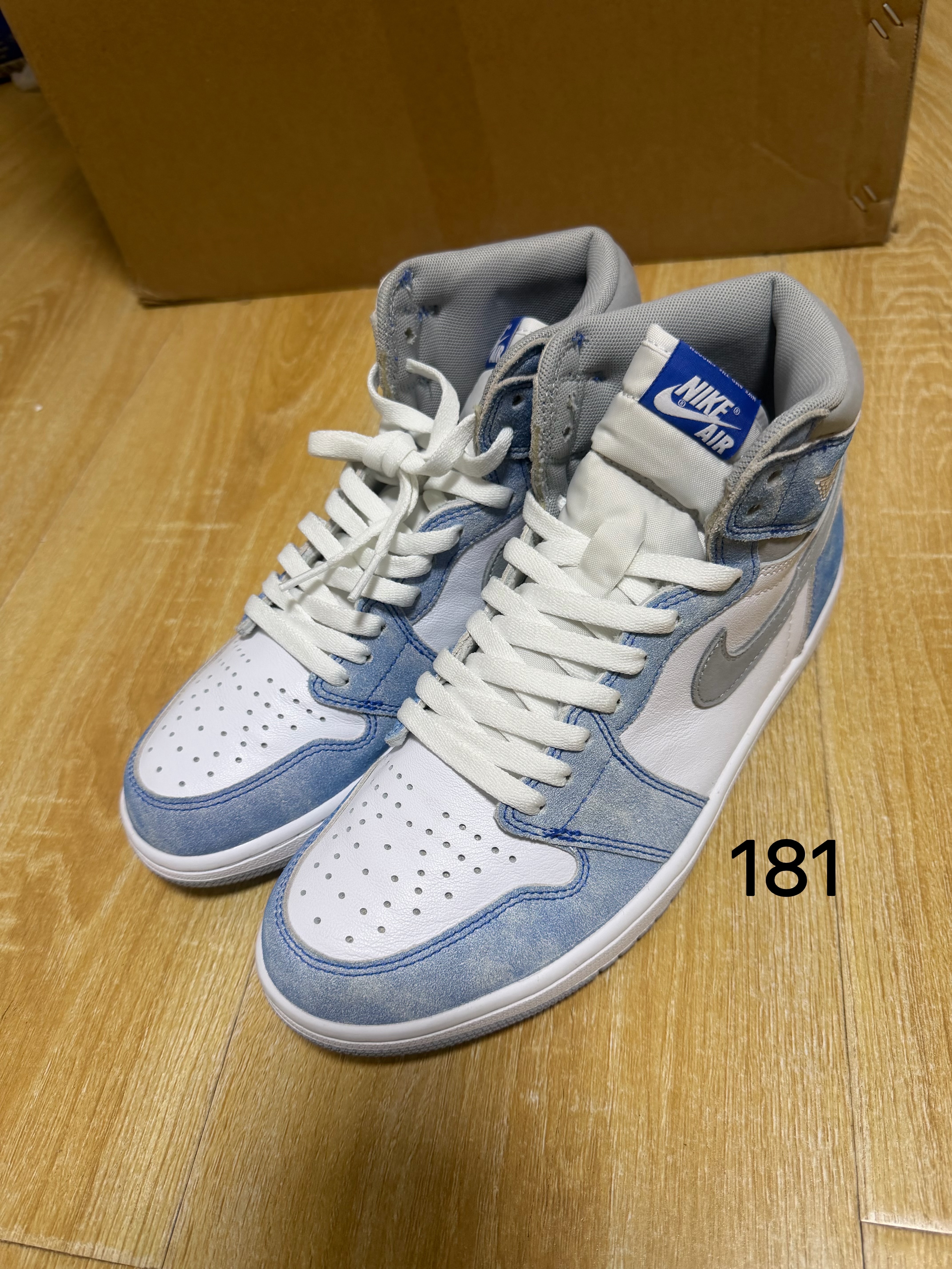 Nike Air Jordan 1 High OG "Hyper Royal"