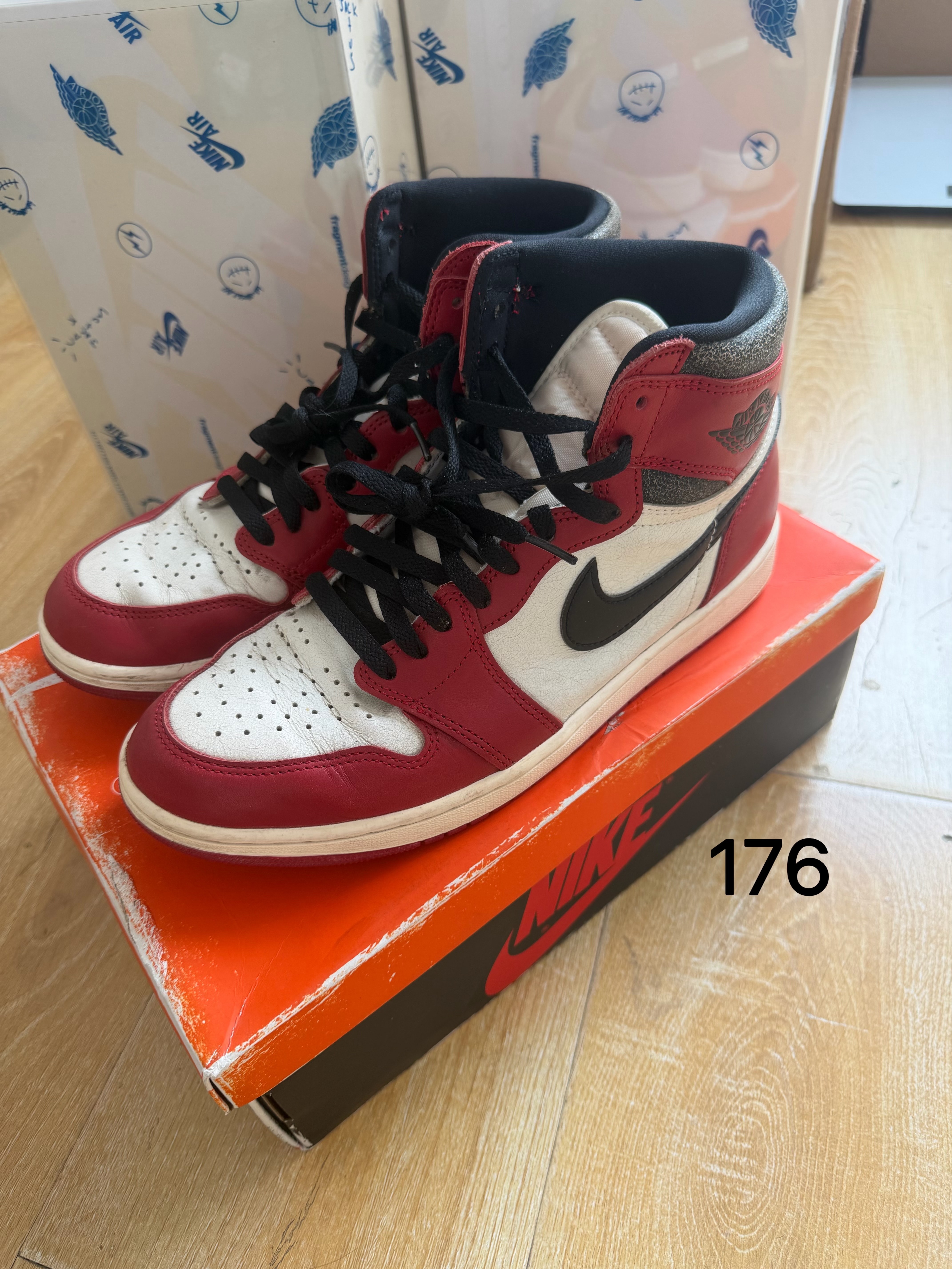 Nike Air Jordan 1 High OG "Lost & Found/Chicago"
