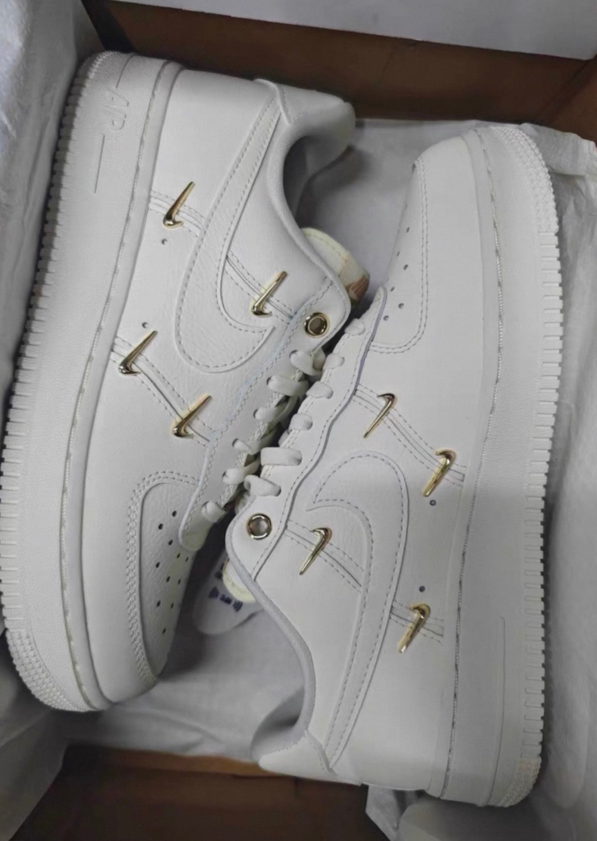 Nike Women's Air Force 1 '07 LX "Sail/Metallic Gold"