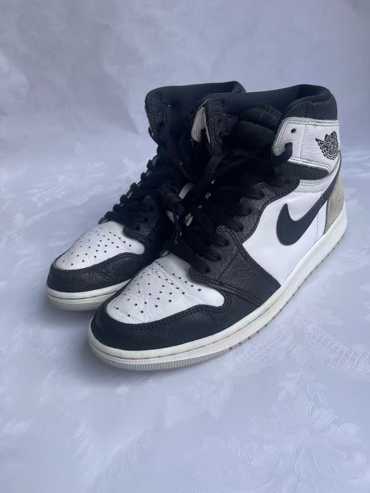 Nike Air Jordan 1 High OG "Bleached Coral"