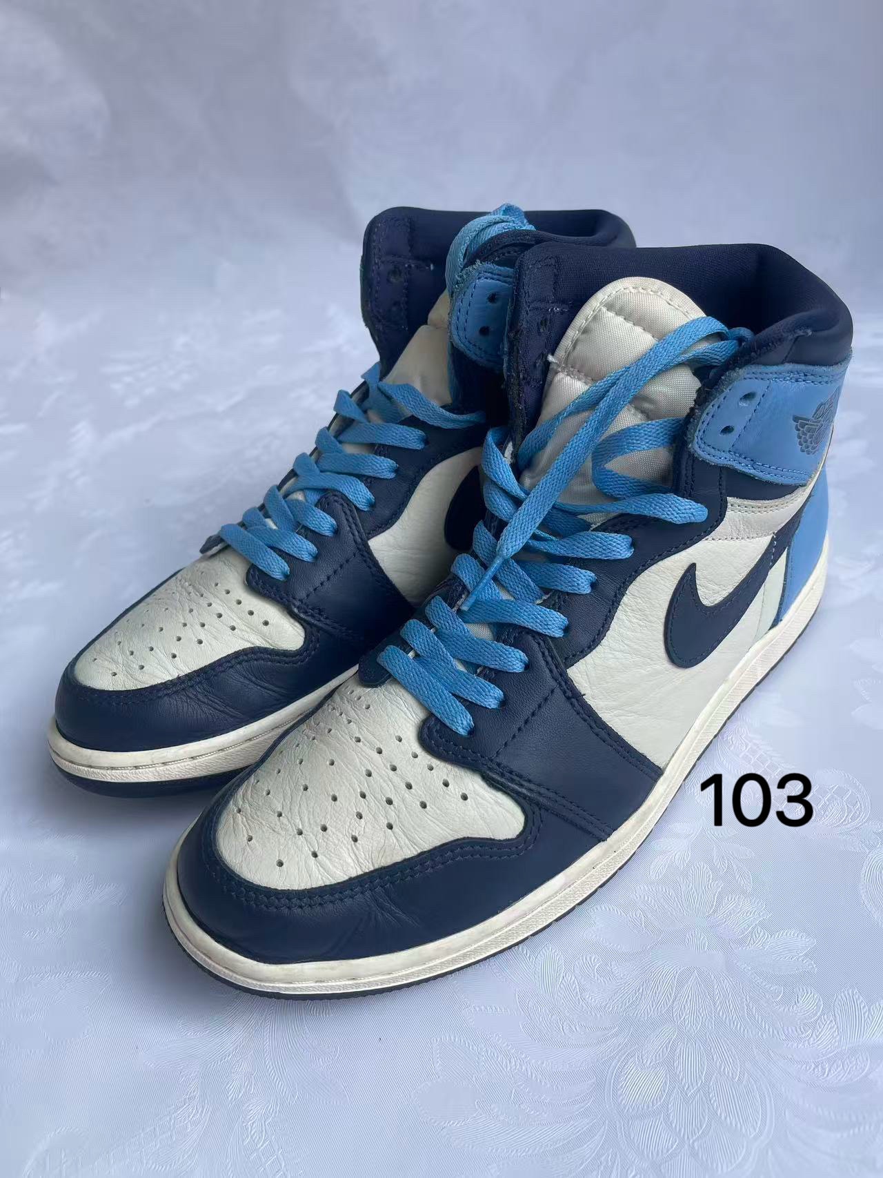 Nike Air Jordan 1 Retro High OG "Obsidian/University Blue"