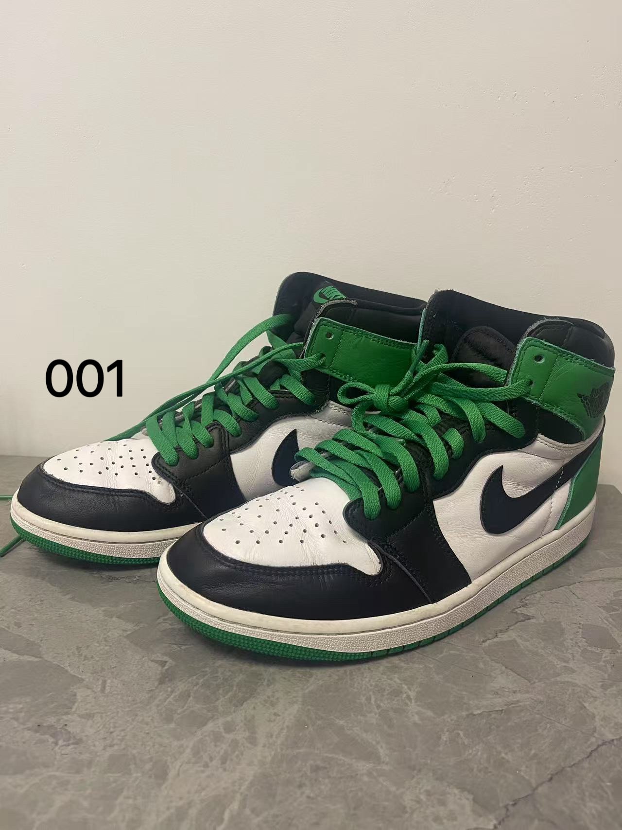 Nike Air Jordan 1 Retro High OG "Celtics/Black and Lucky Green" (2023)
