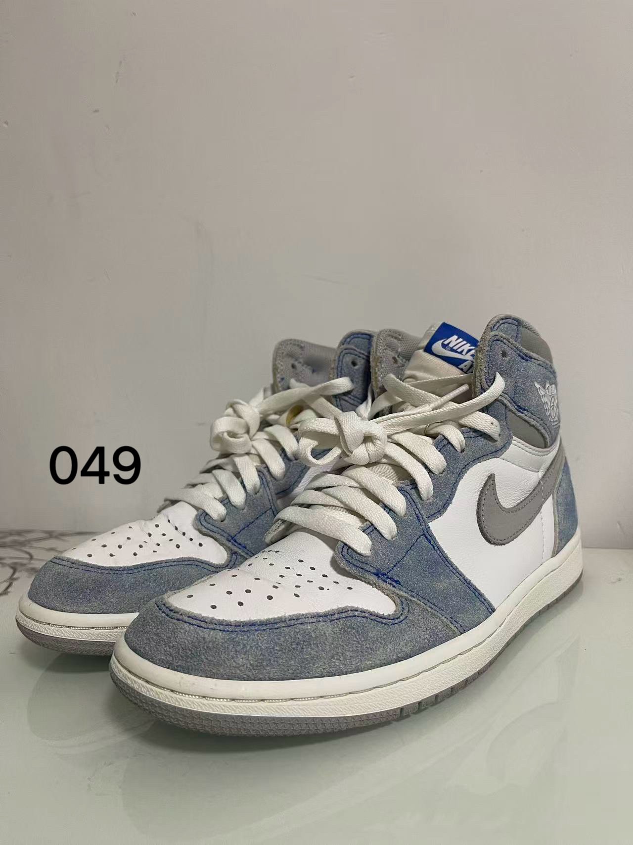 Nike Air Jordan 1 High OG "Hyper Royal"