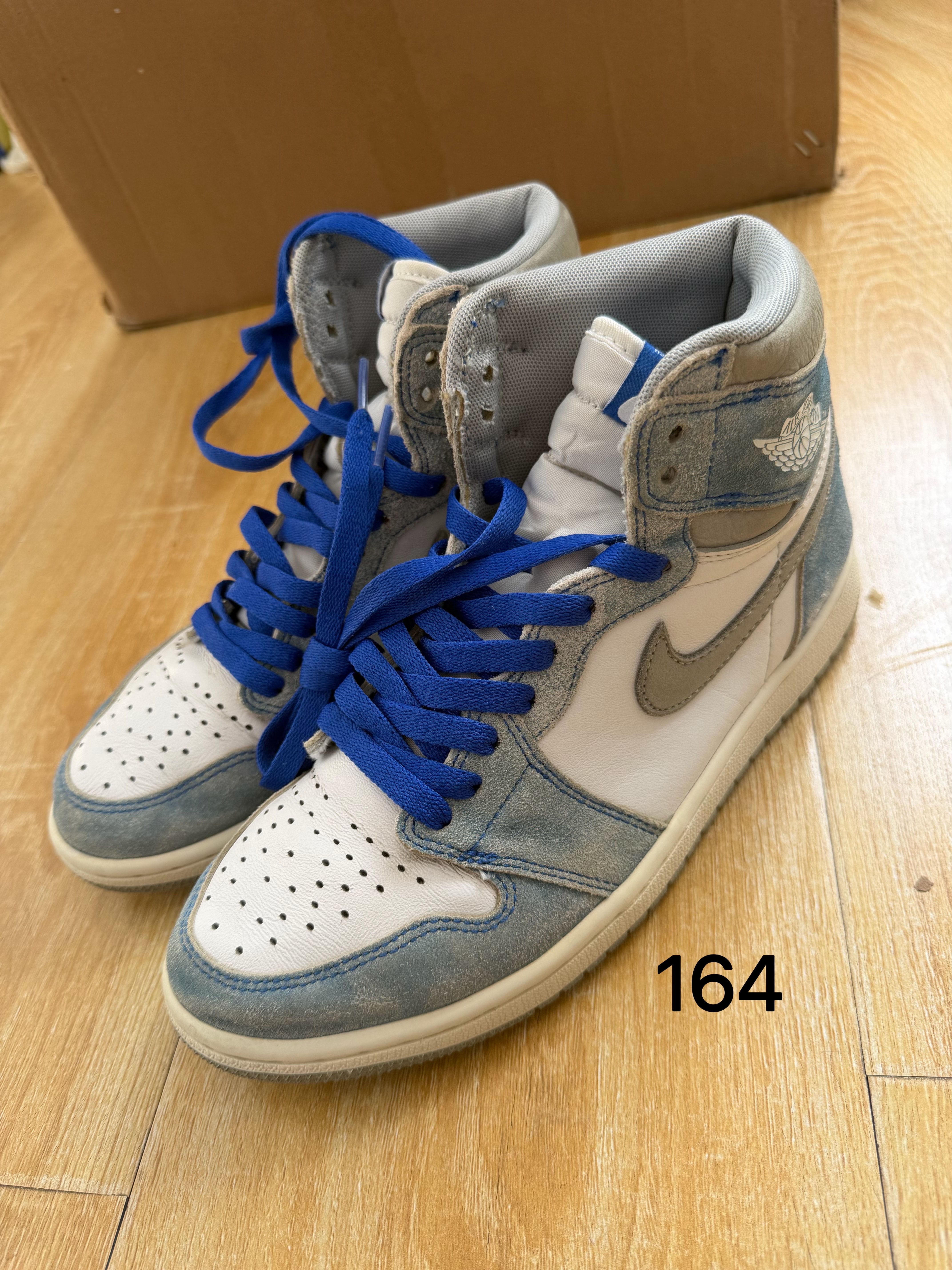 Nike Air Jordan 1 High OG "Hyper Royal"