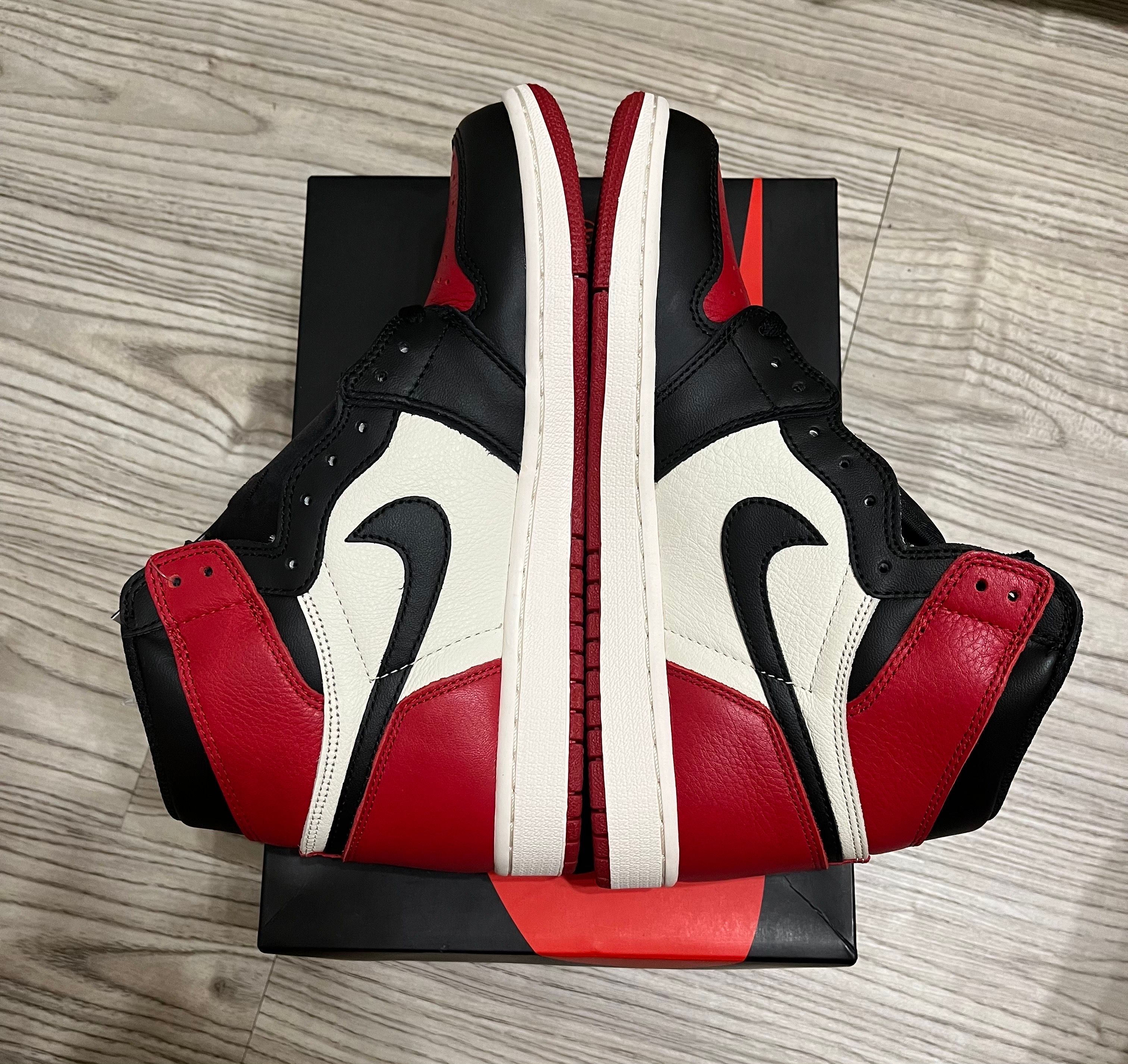 Nike Air Jordan 1 Retro High OG "Bred Toe"