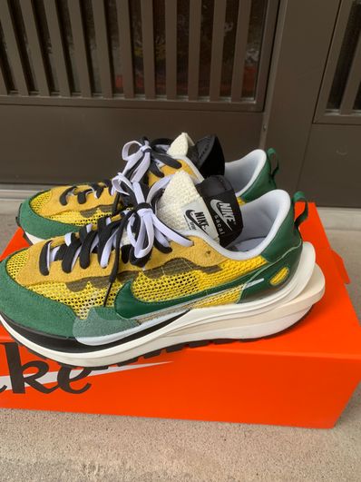 sacai × Nike Vapor Waffle "Tour Yellow/Stadium Green-Sail"