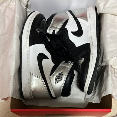 Nike Women's Air Jordan 1 Retro High OG "Silver Toe"