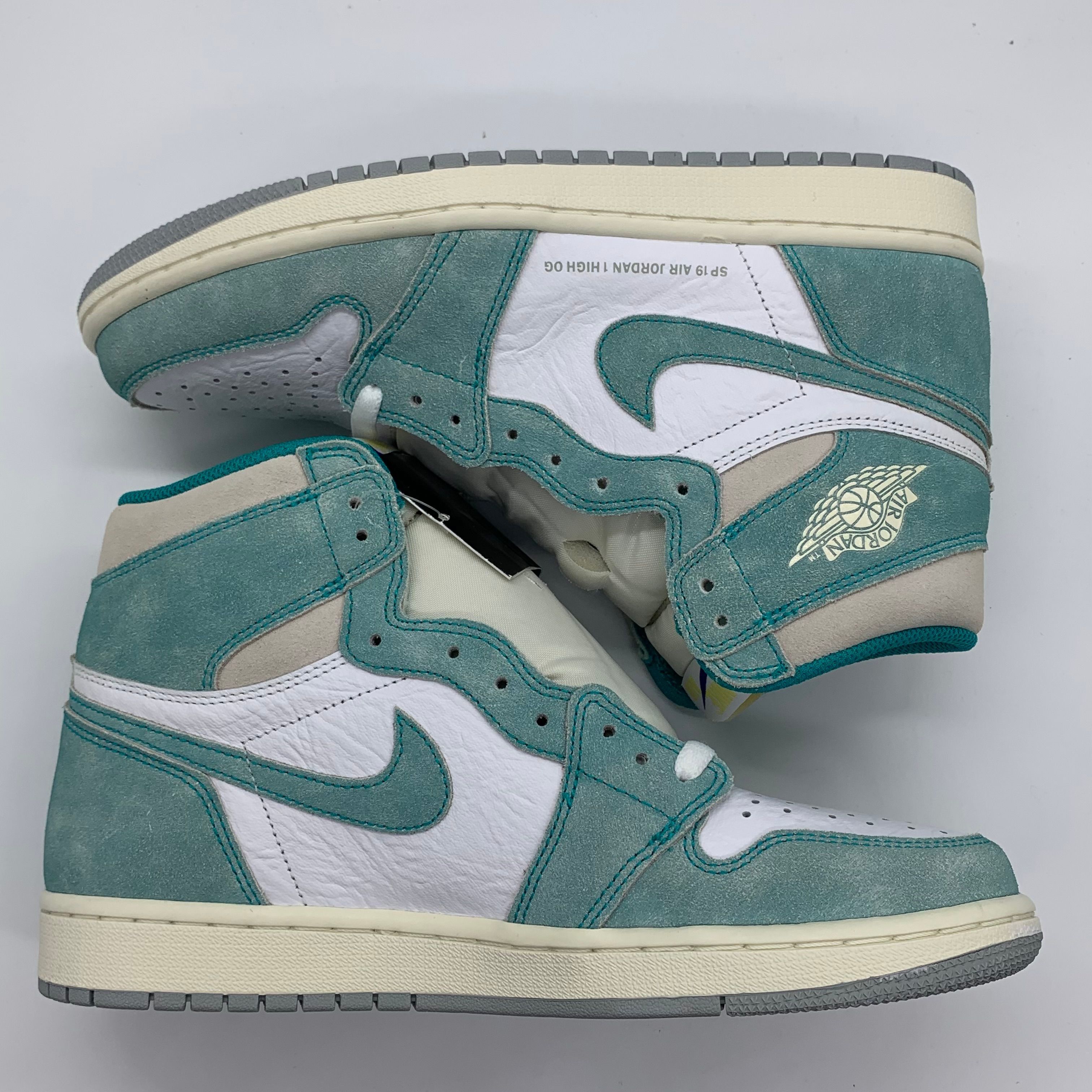 Nike Air Jordan 1 Retro High OG "Turbo Green"