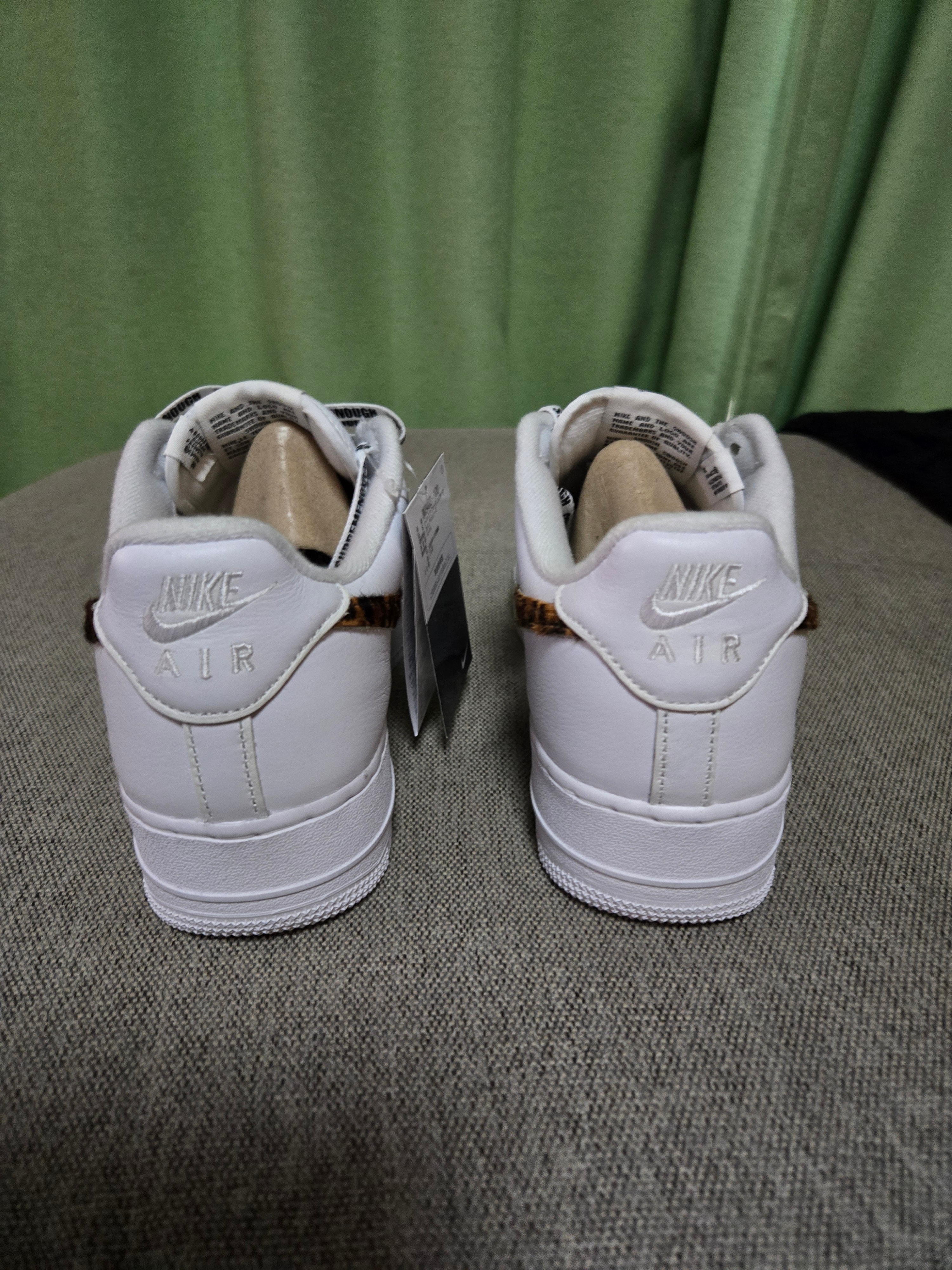 GOODENOUGH × Supreme × Nike Air Force 1 Low "White/Leopard" (25SS Week15)