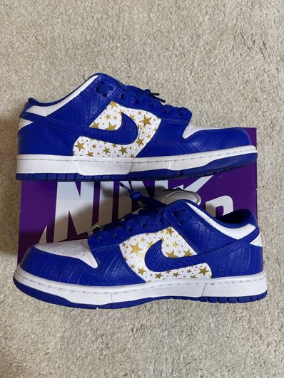 Supreme × Nike SB Dunk Low OG QS Gold Stars "White/Hyper Blue"