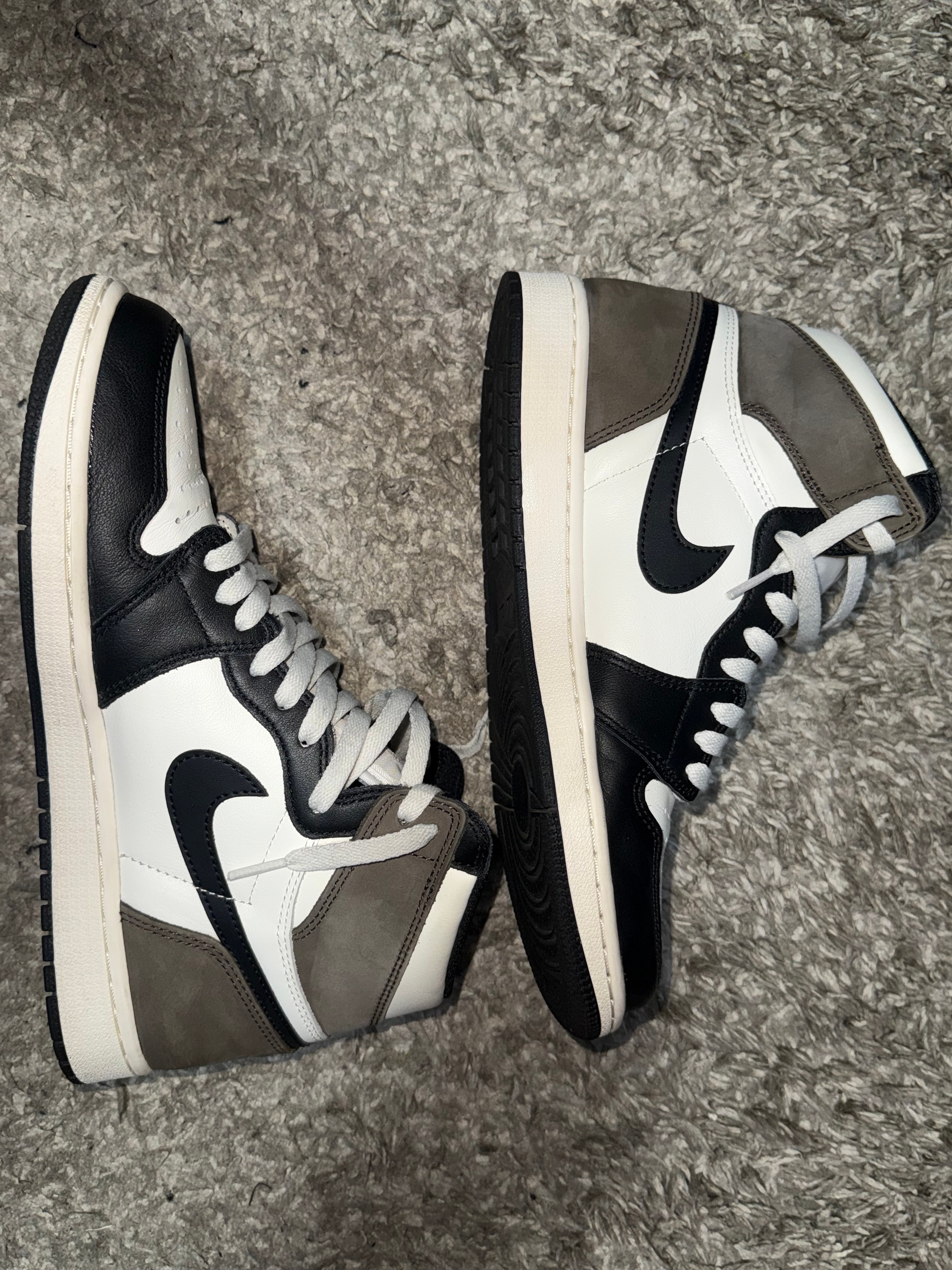 Nike Air Jordan 1 High OG "Sail/Dark Mocha/Black"