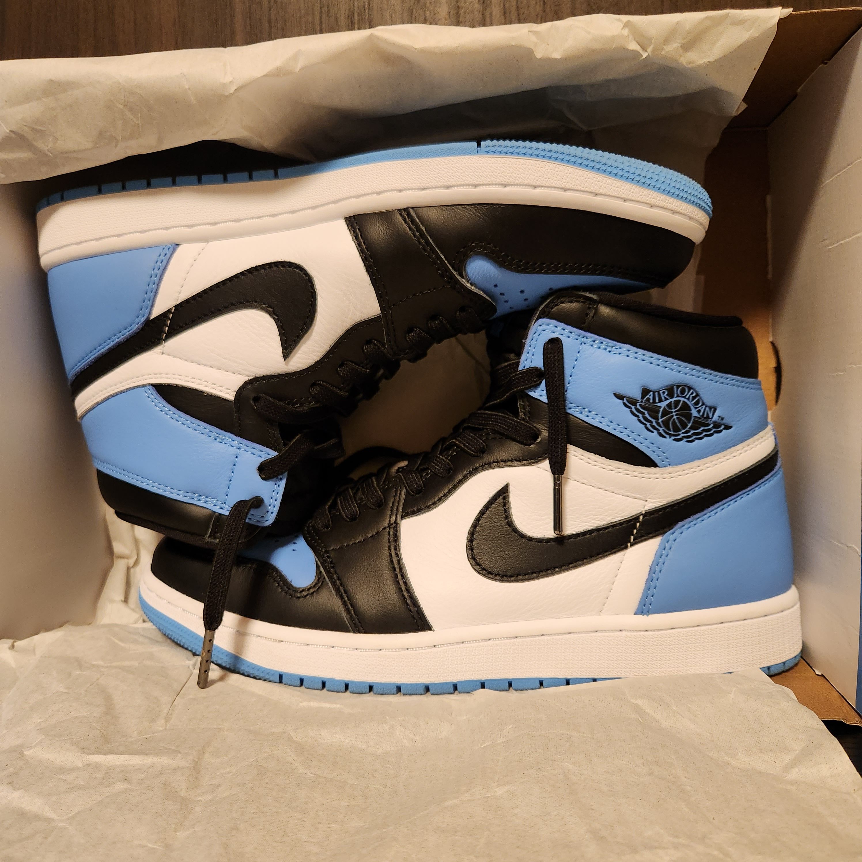 Nike Air Jordan 1 Retro High OG "University Blue/UNC Toe"