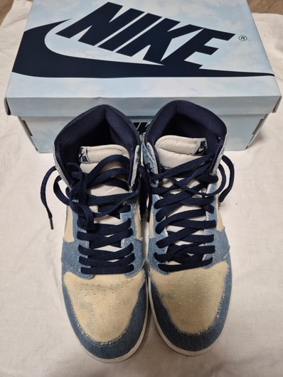 Nike Air Jordan 1 Retro High OG "Denim"