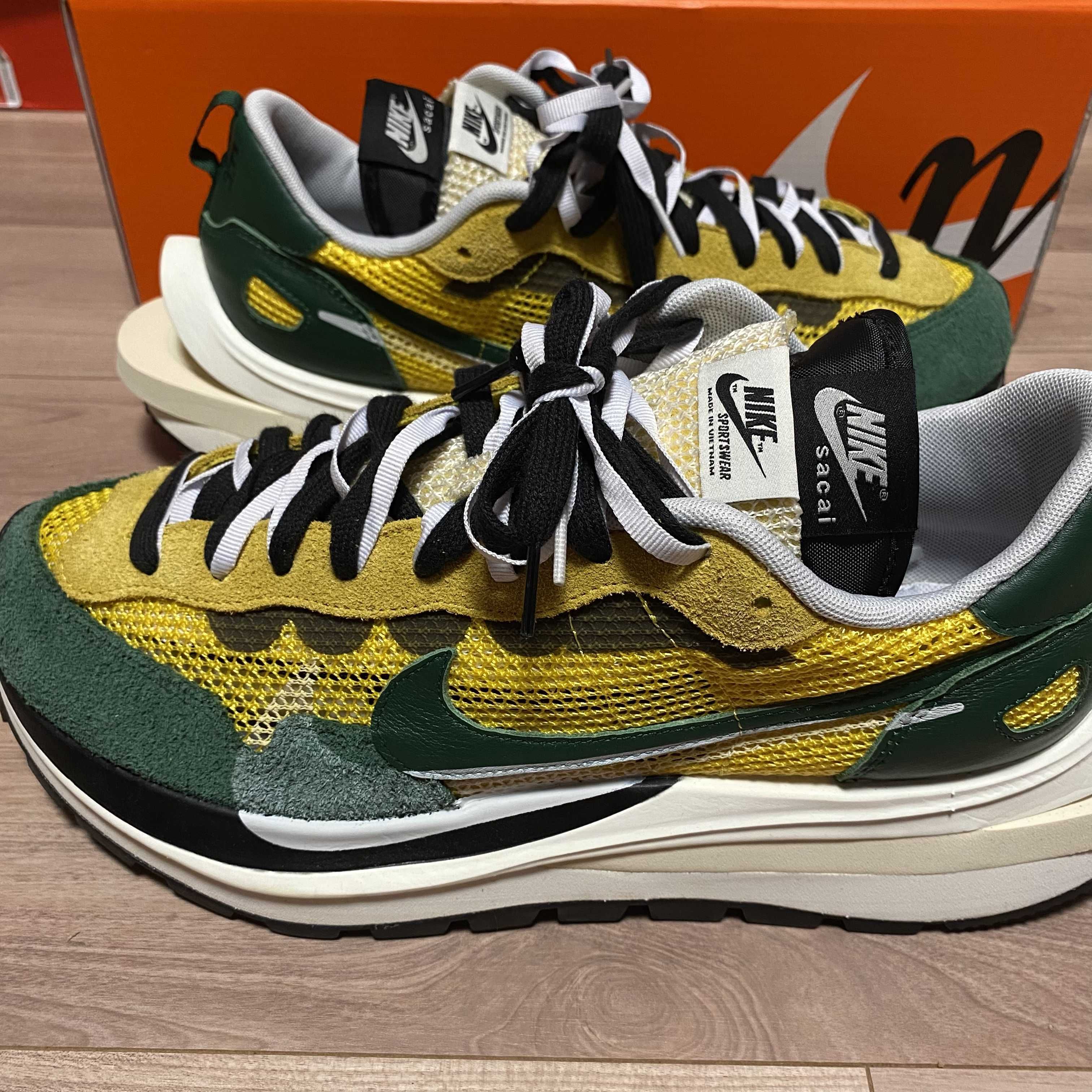 sacai × Nike Vapor Waffle "Tour Yellow/Stadium Green-Sail"