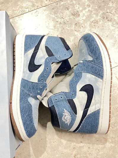Nike Air Jordan 1 Retro High OG "Denim"