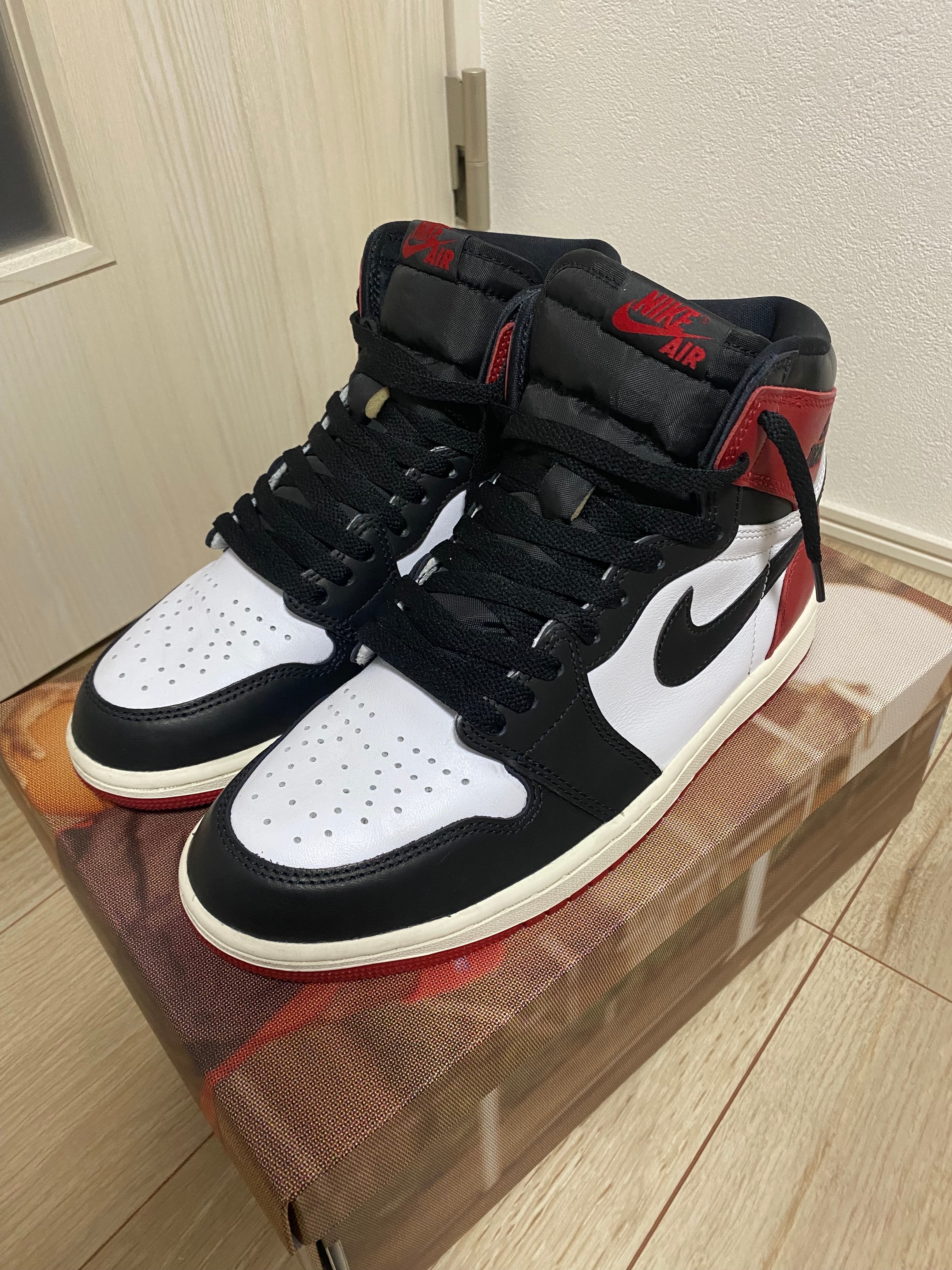 Nike Air Jordan 1 Retro High OG "Black Toe Reimagined"