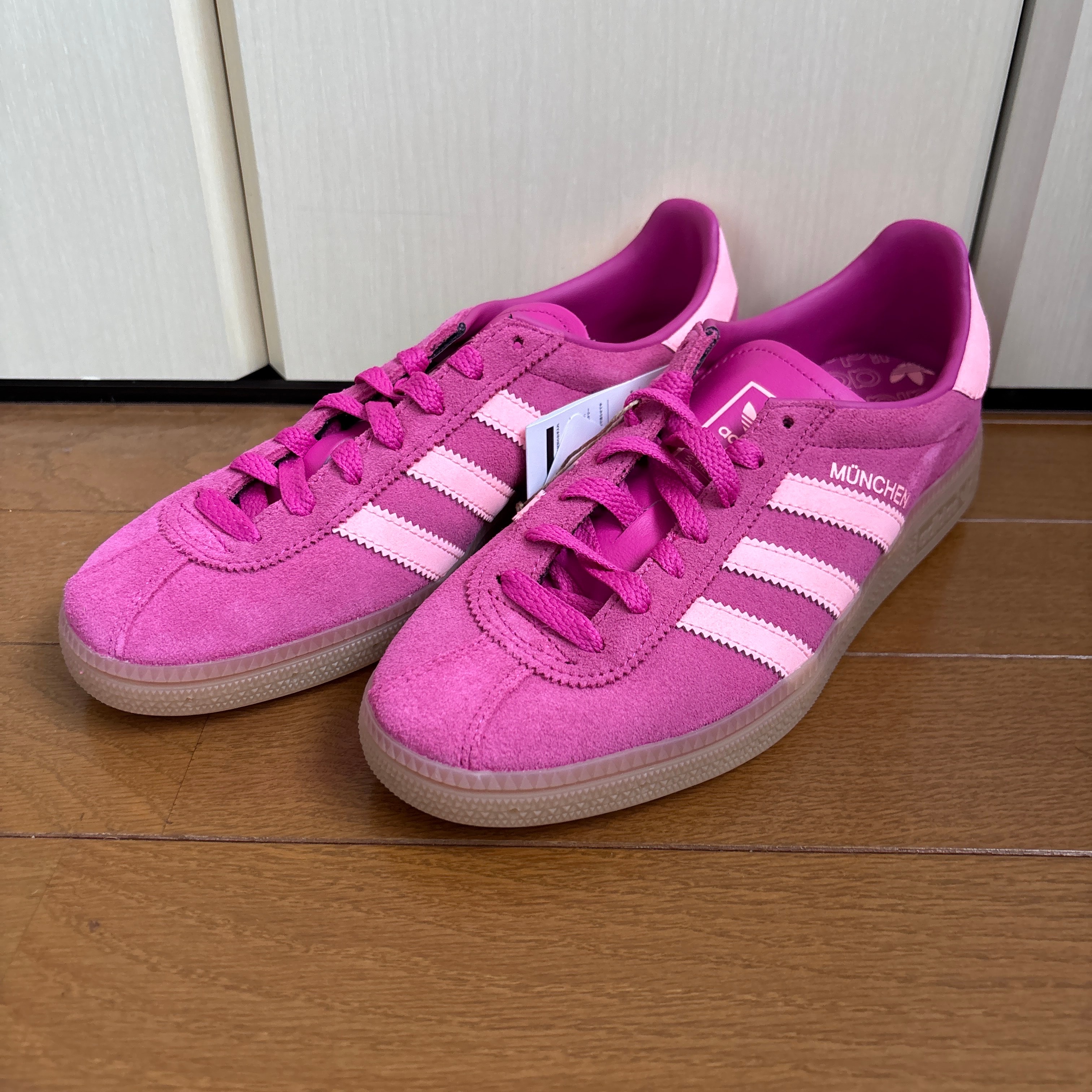 adidas Munchen "Semi Lucid Fuchsia/Glow Pink/Gum"