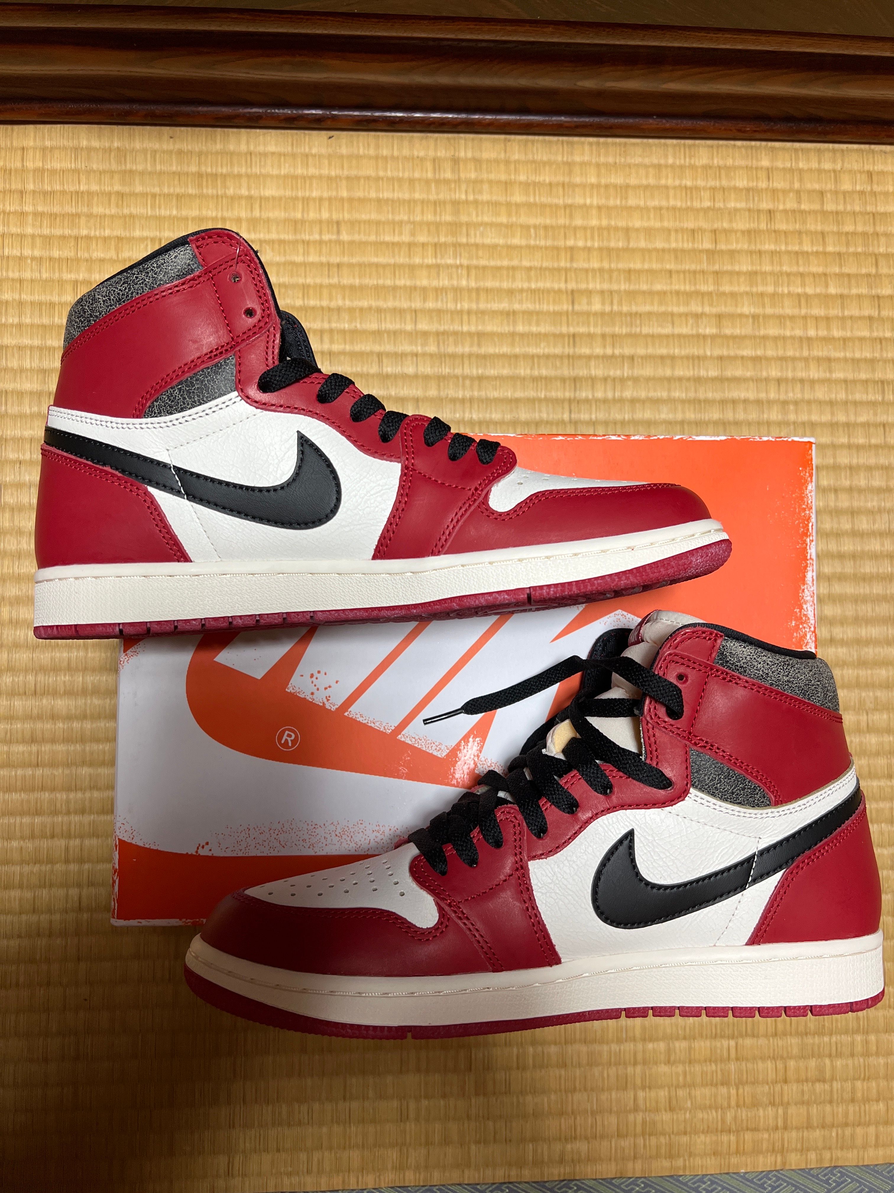 Nike Air Jordan 1 High OG "Lost & Found/Chicago"