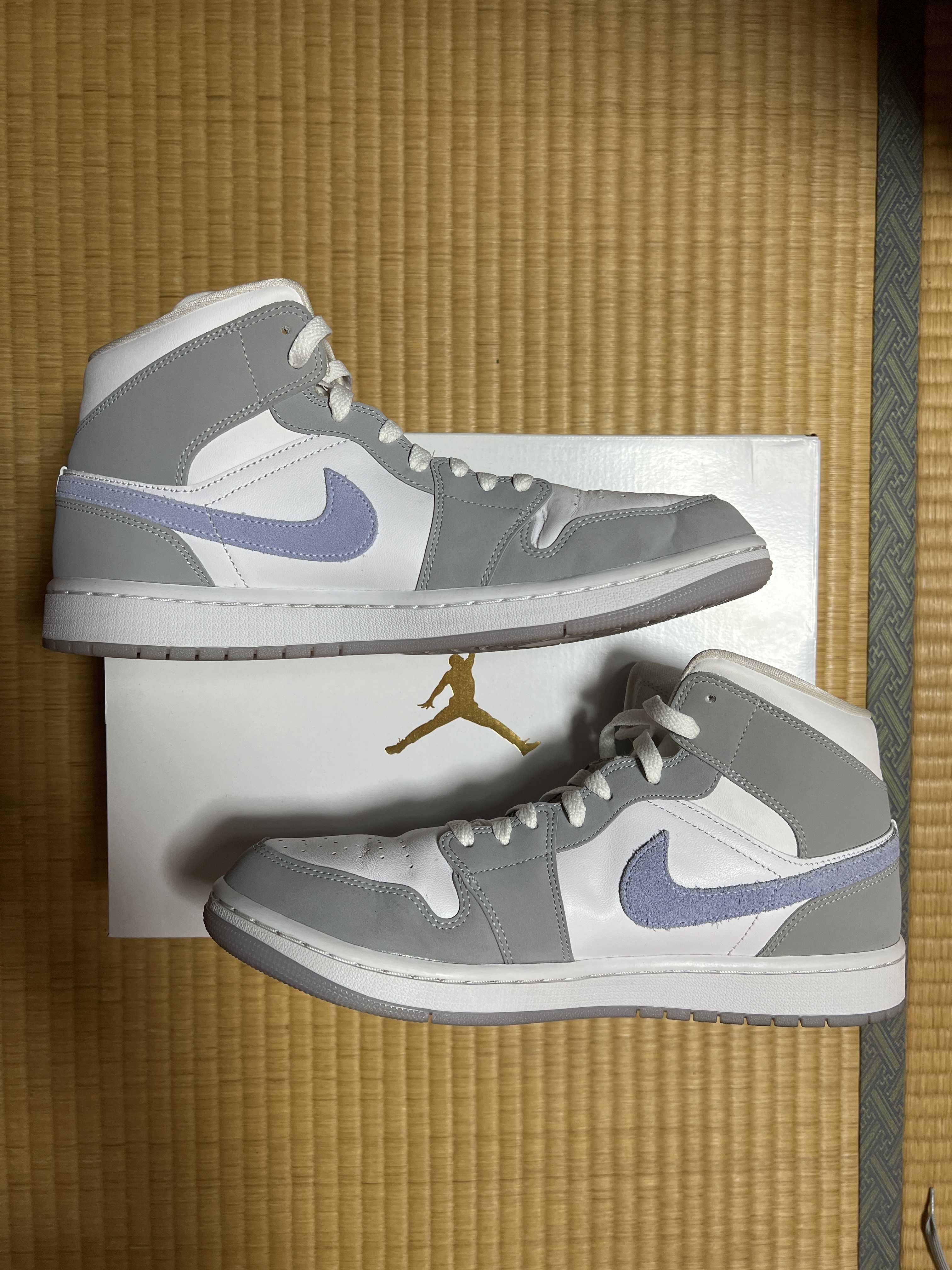 Nike Women's Air Jordan 1 Mid "Wolf Grey"