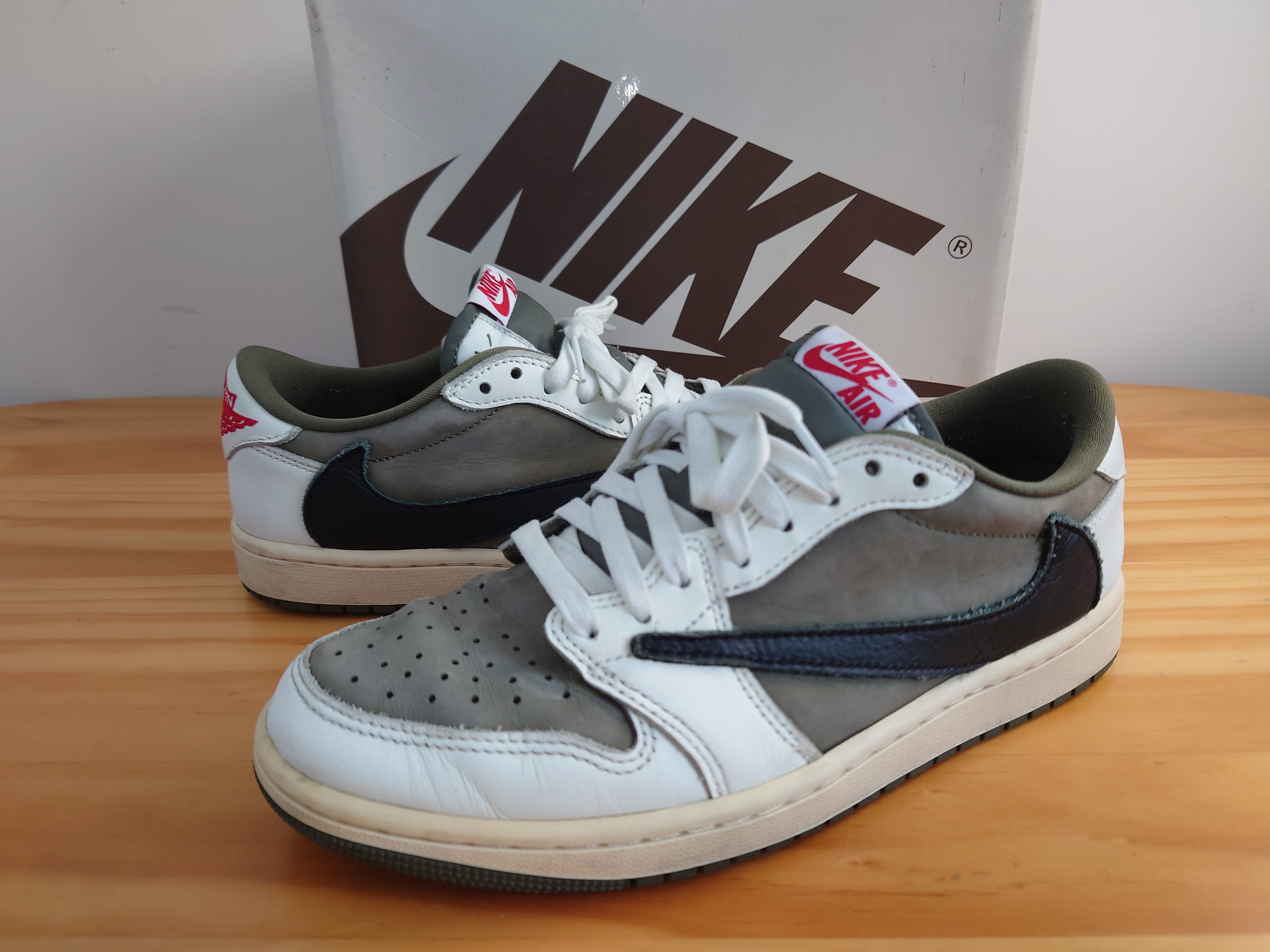 Travis Scott × Nike Air Jordan 1 Low OG SP "Reverse Olive"