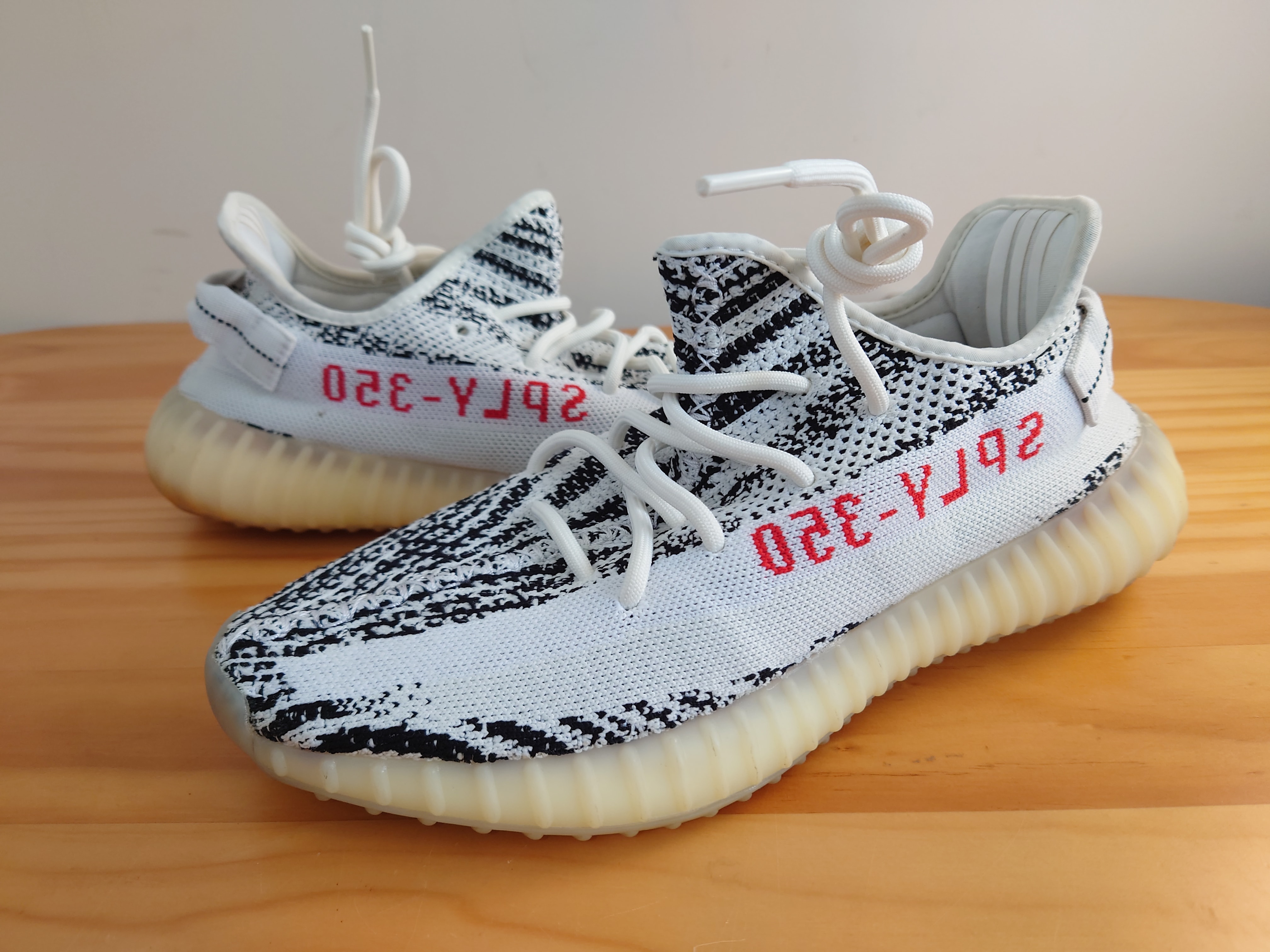 【中古】adidas YEEZY BOOST 350V2 イージーブースト ゼブラ アディダス イージーブースト350V2 