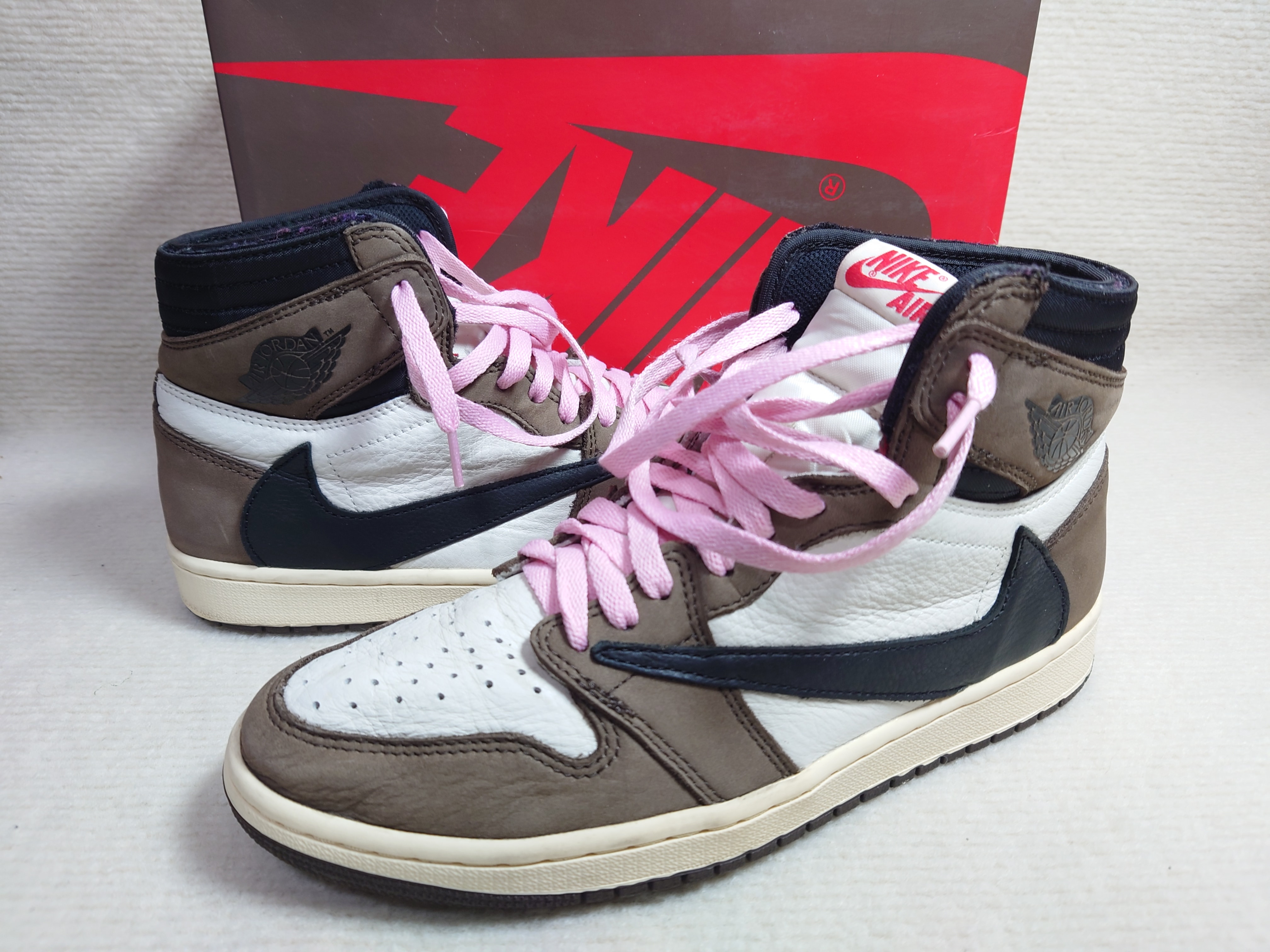 Travis Scott × Nike Air Jordan 1 Retro High OG TS SP "Sail/Dark Mocha"