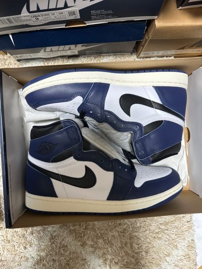 Nike Air Jordan 1 Retro High OG "Midnight Navy"