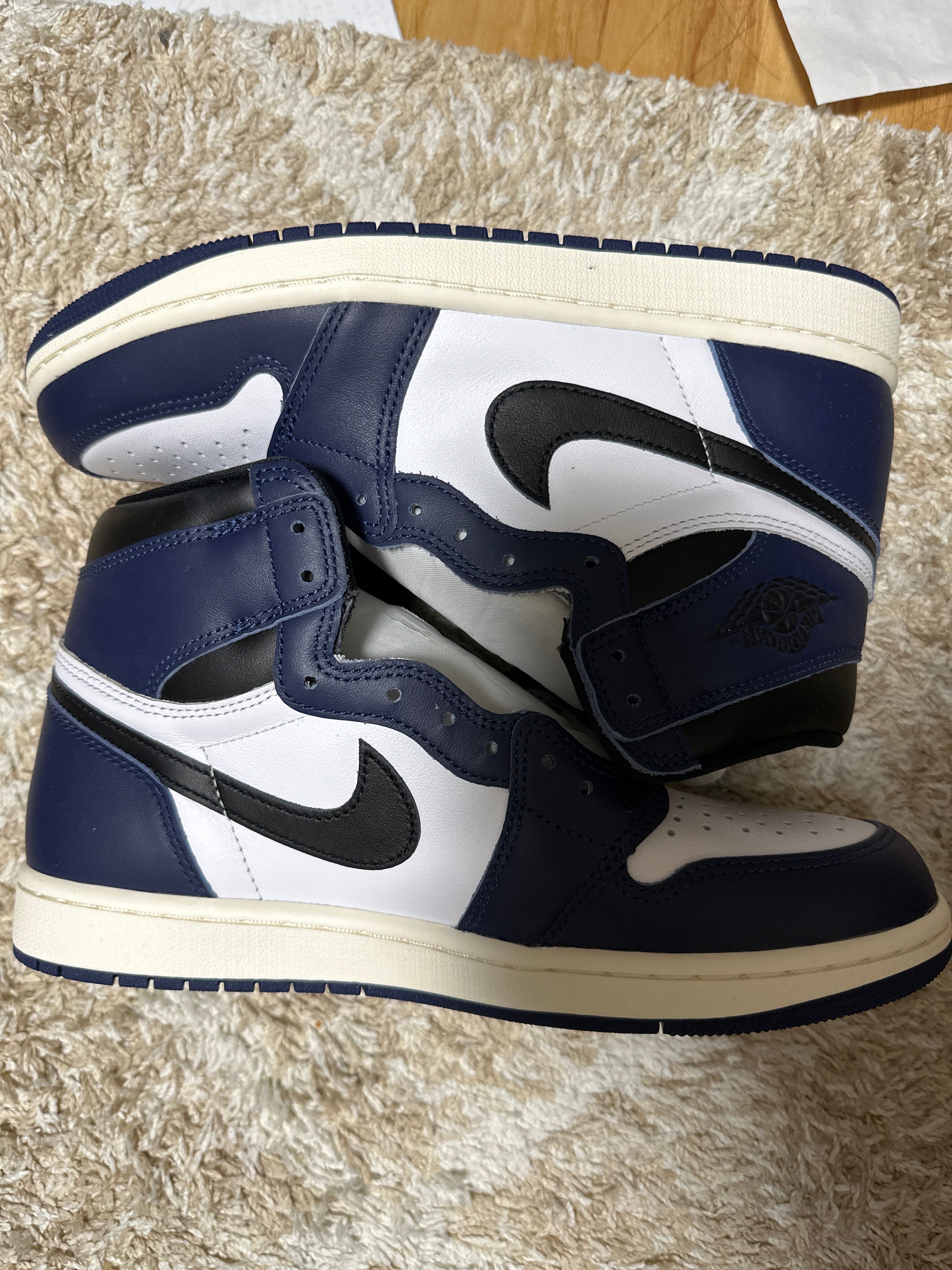 Nike Air Jordan 1 Retro High OG "Midnight Navy"