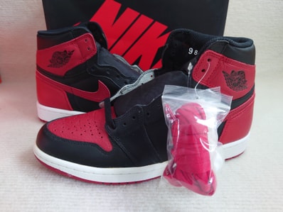 Nike Air Jordan 1 Retro High OG "Bred/Banned"