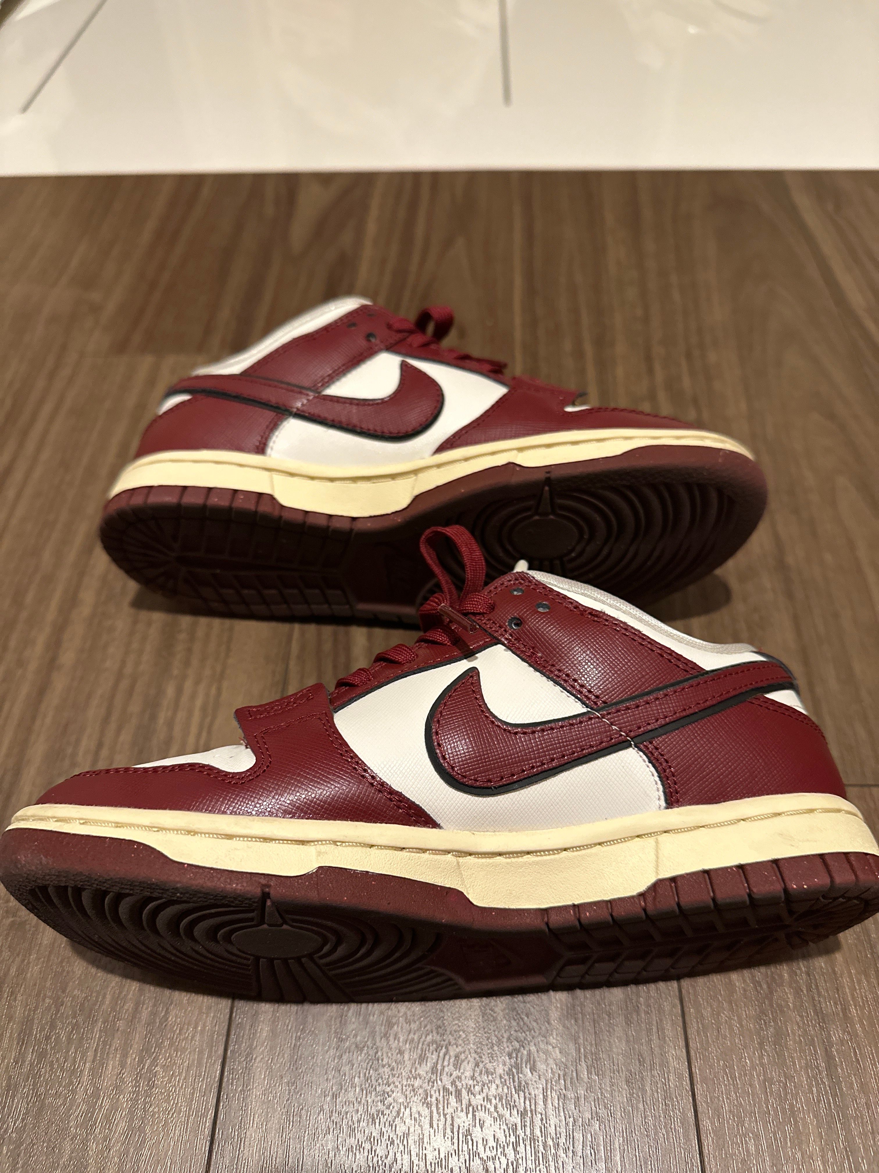 Nike Women's Dunk Low SE Just Do It "Team Red"