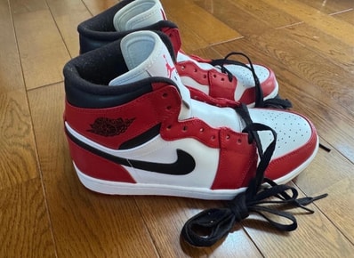 Nike Air Jordan 1 Retro High "Chicago" (2013)
