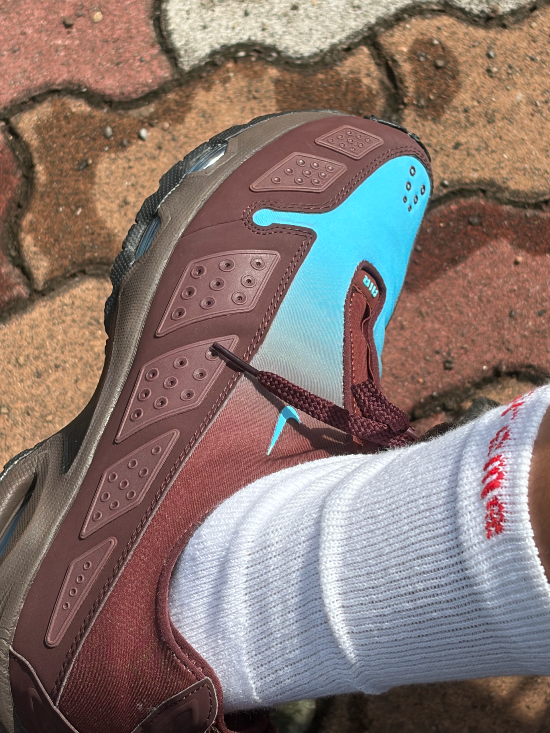 Nike Women's Air Max SNDR "Burgundy Crush and Baltic Blue"