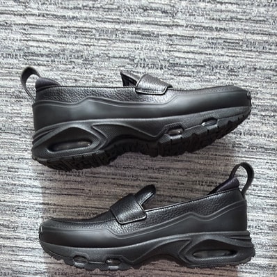 Nike Women's Air Max Phenomena SWDC "Black/Metallic Gold"