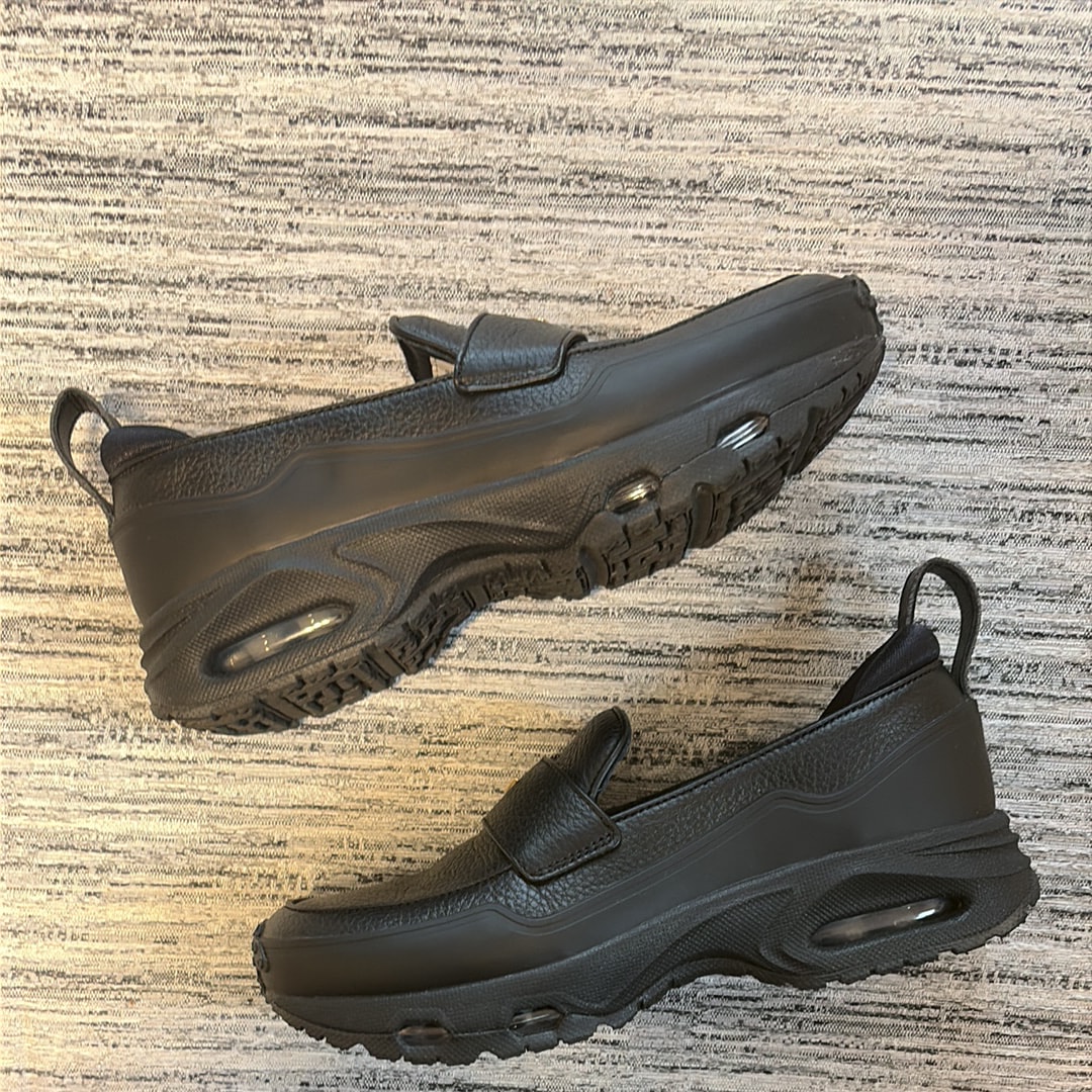 Nike Women's Air Max Phenomena SWDC "Black/Metallic Gold"