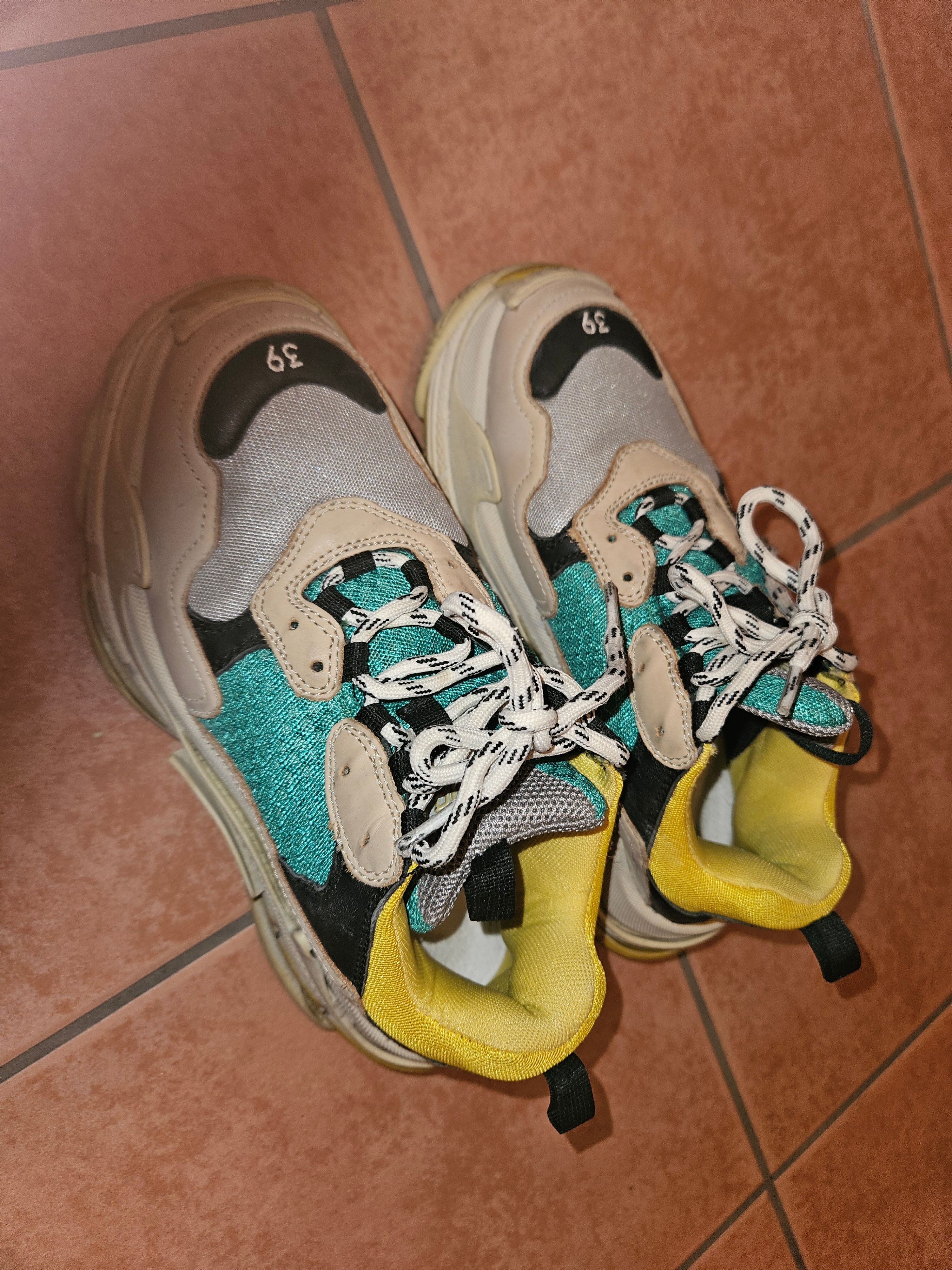 BALENCIAGA Triple S "Beige/Green/Yellow"