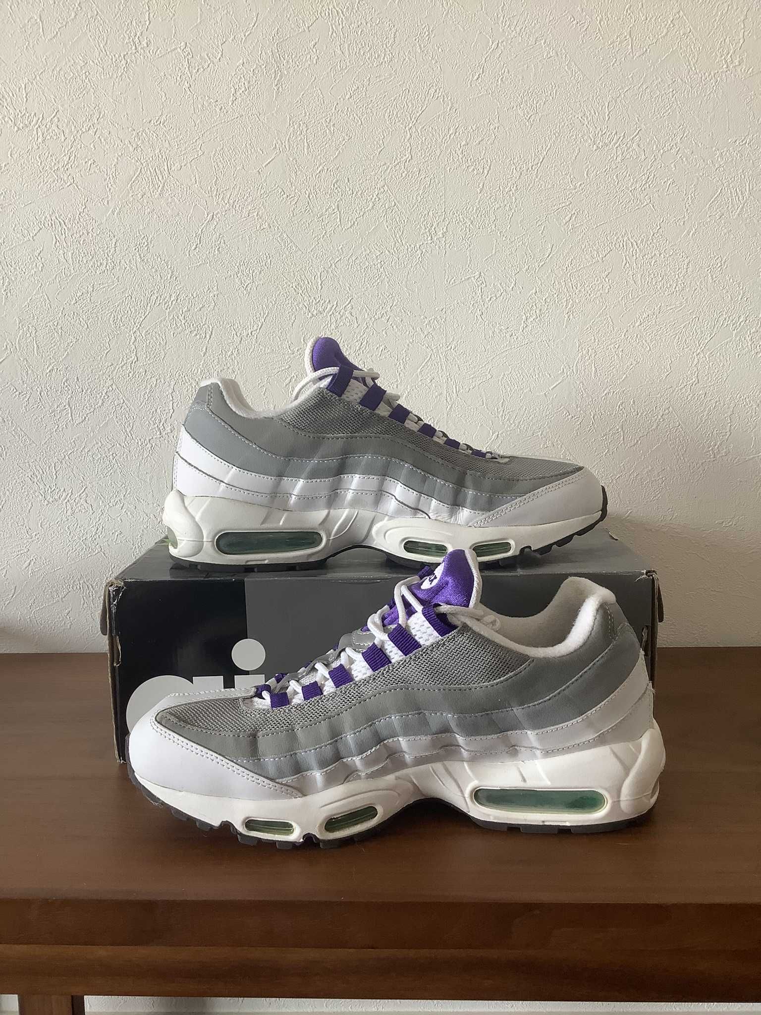 Nike Air Max 95 Original "White/Court Purple/Emerald Green/Wolf Grey" (2015)