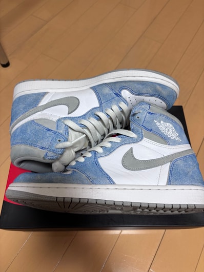 Nike Air Jordan 1 High OG "Hyper Royal"