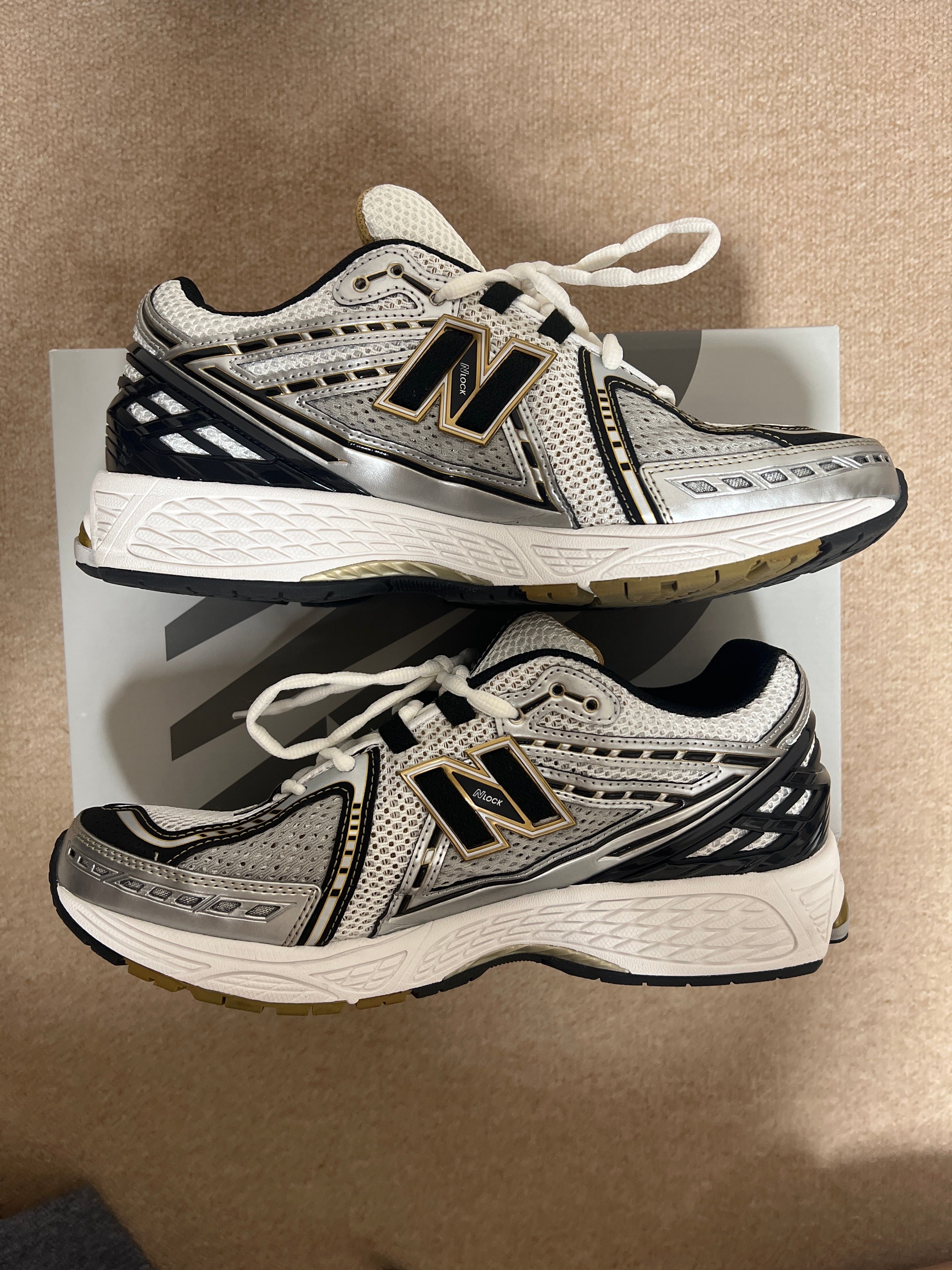 New Balance 1906R "Silver"