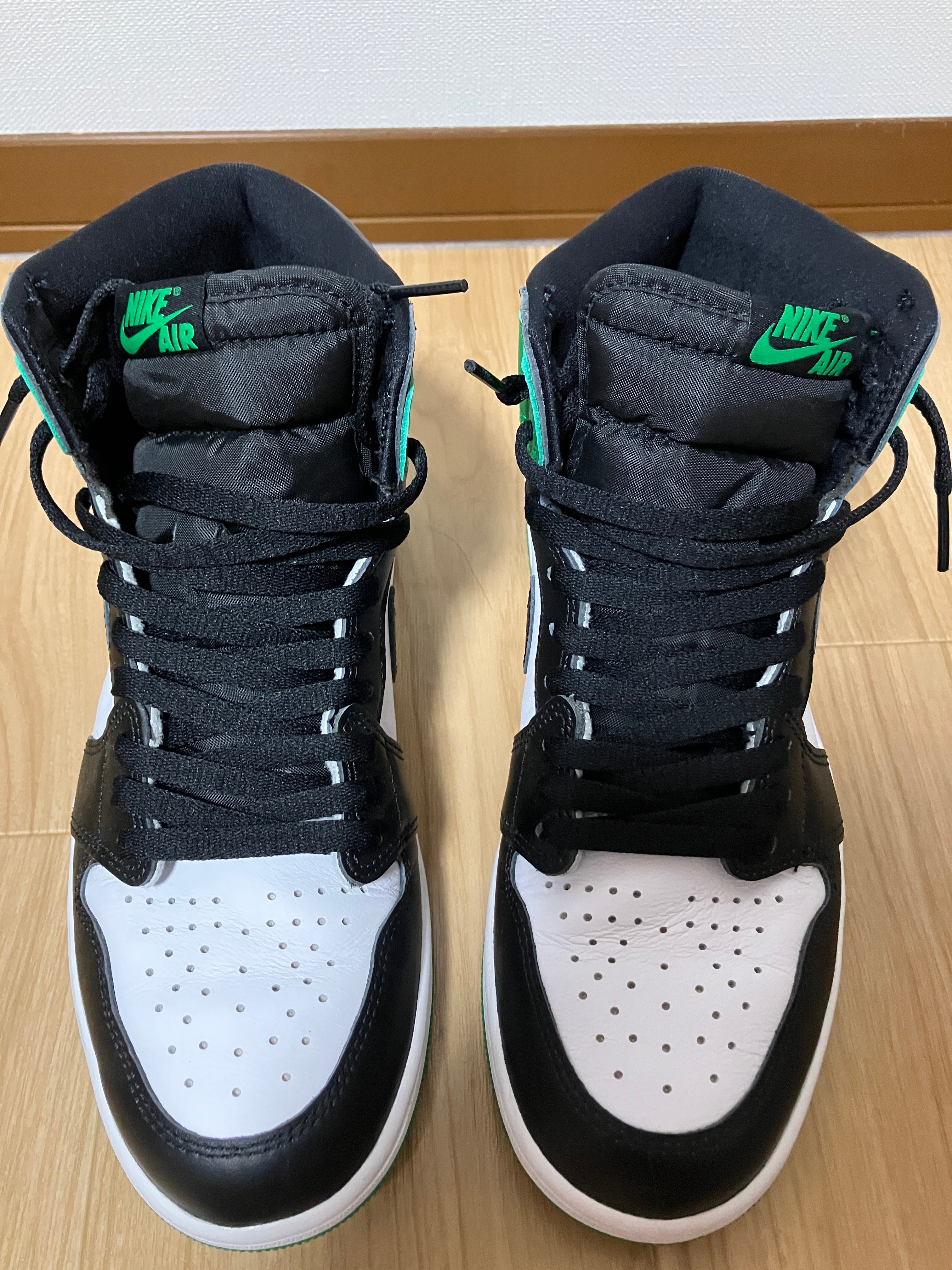 Nike Air Jordan 1 Retro High OG "Celtics/Black and Lucky Green" (2023)
