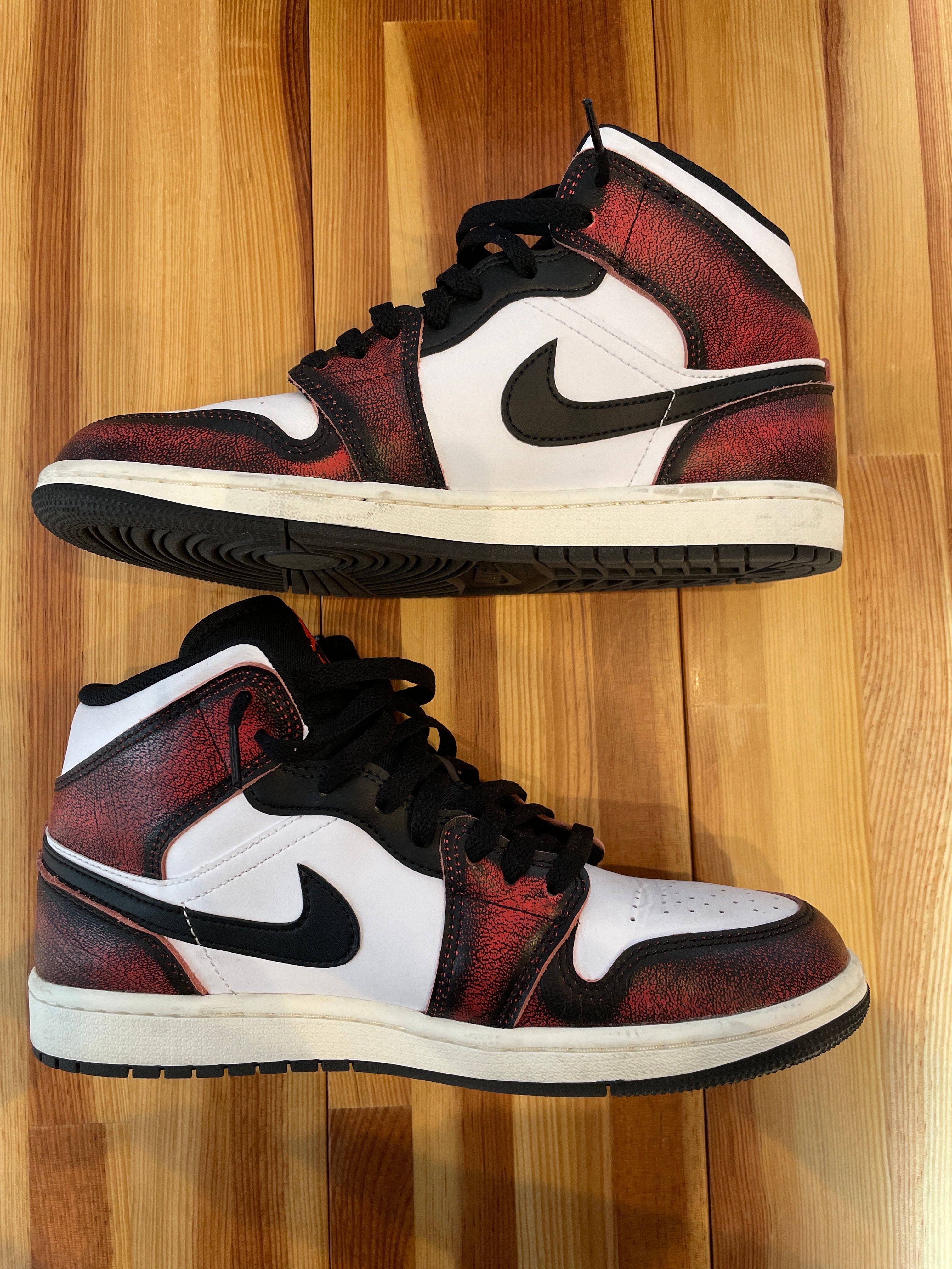 Nike Air Jordan 1 Mid "Wear Away"