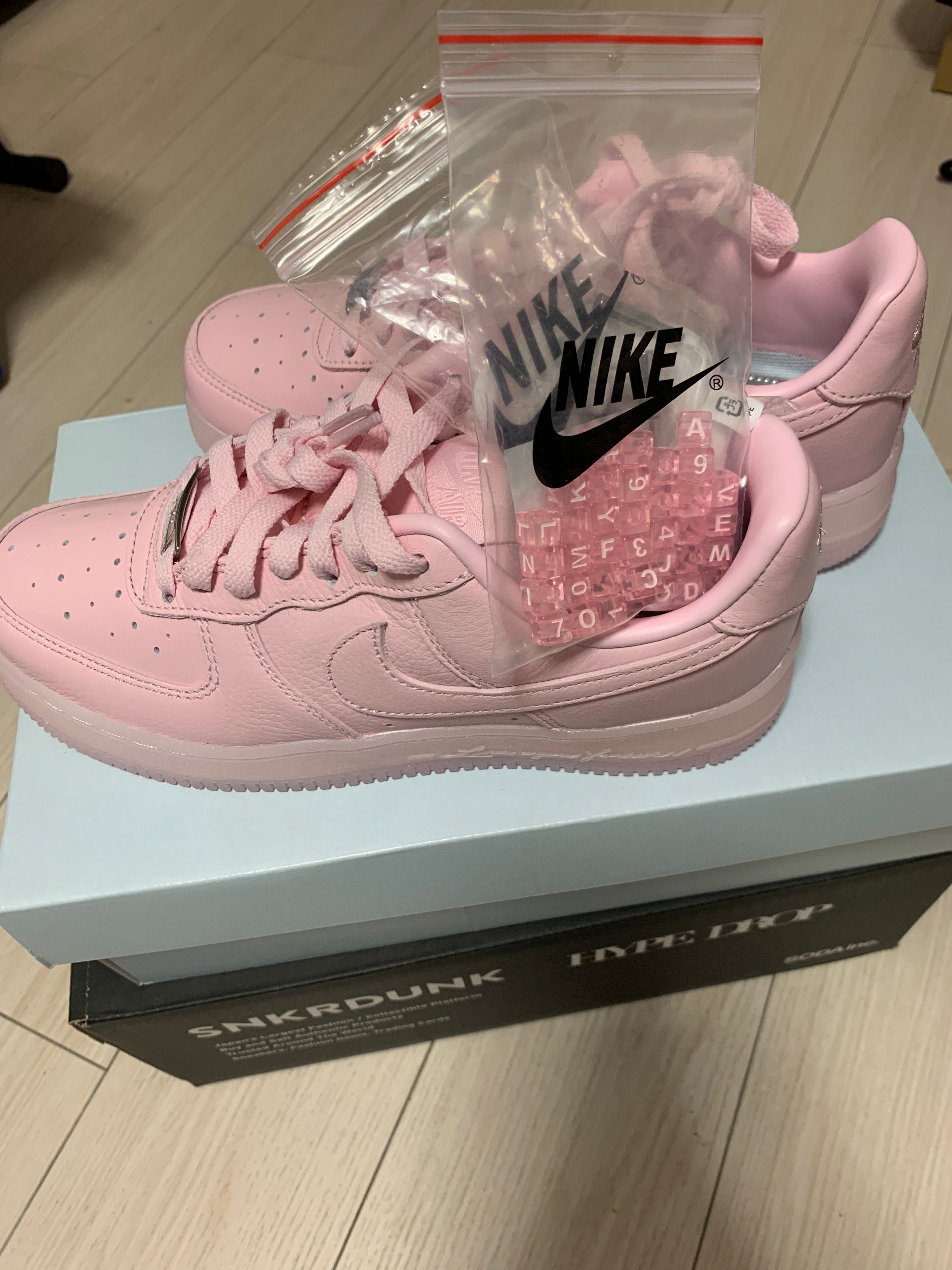 Drake NOCTA × Nike Air Force 1 "Pink Foam"