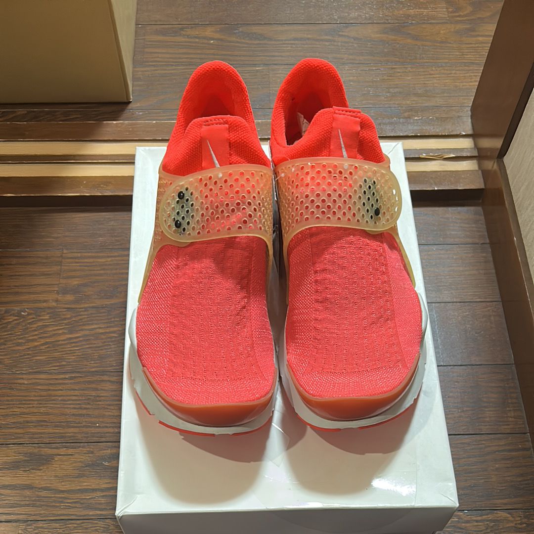 ナイキ ソックダート "インフラレッド"