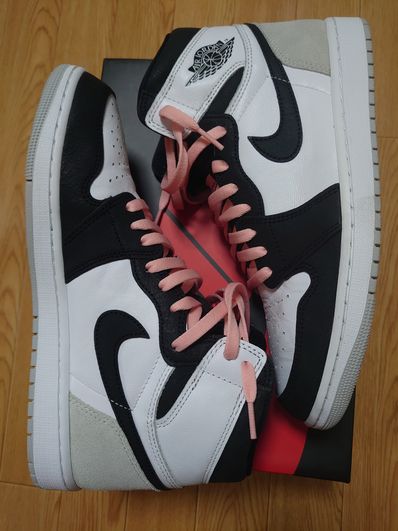 Nike Air Jordan 1 High OG "Bleached Coral"