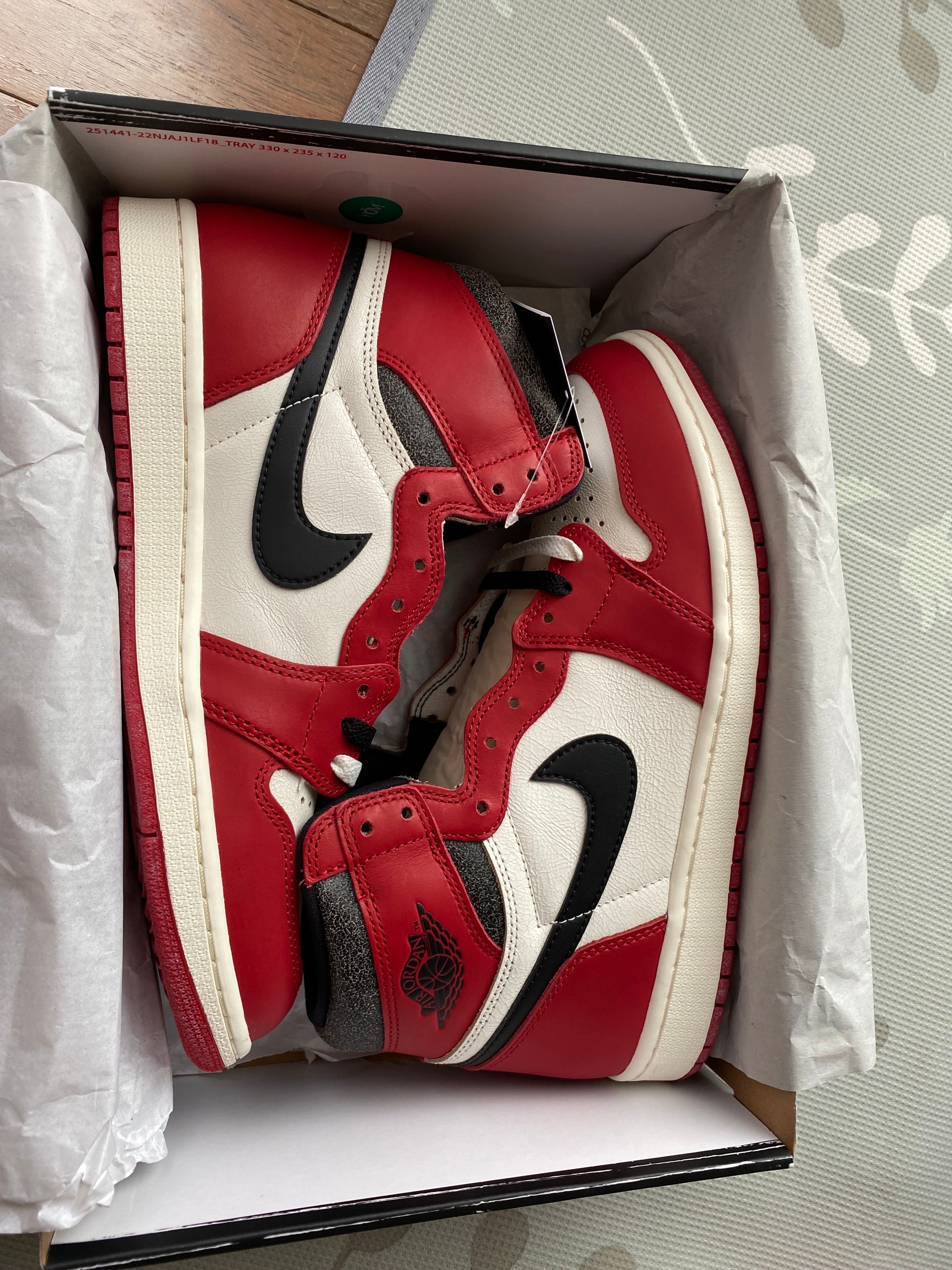 Nike Air Jordan 1 High OG "Lost & Found/Chicago"