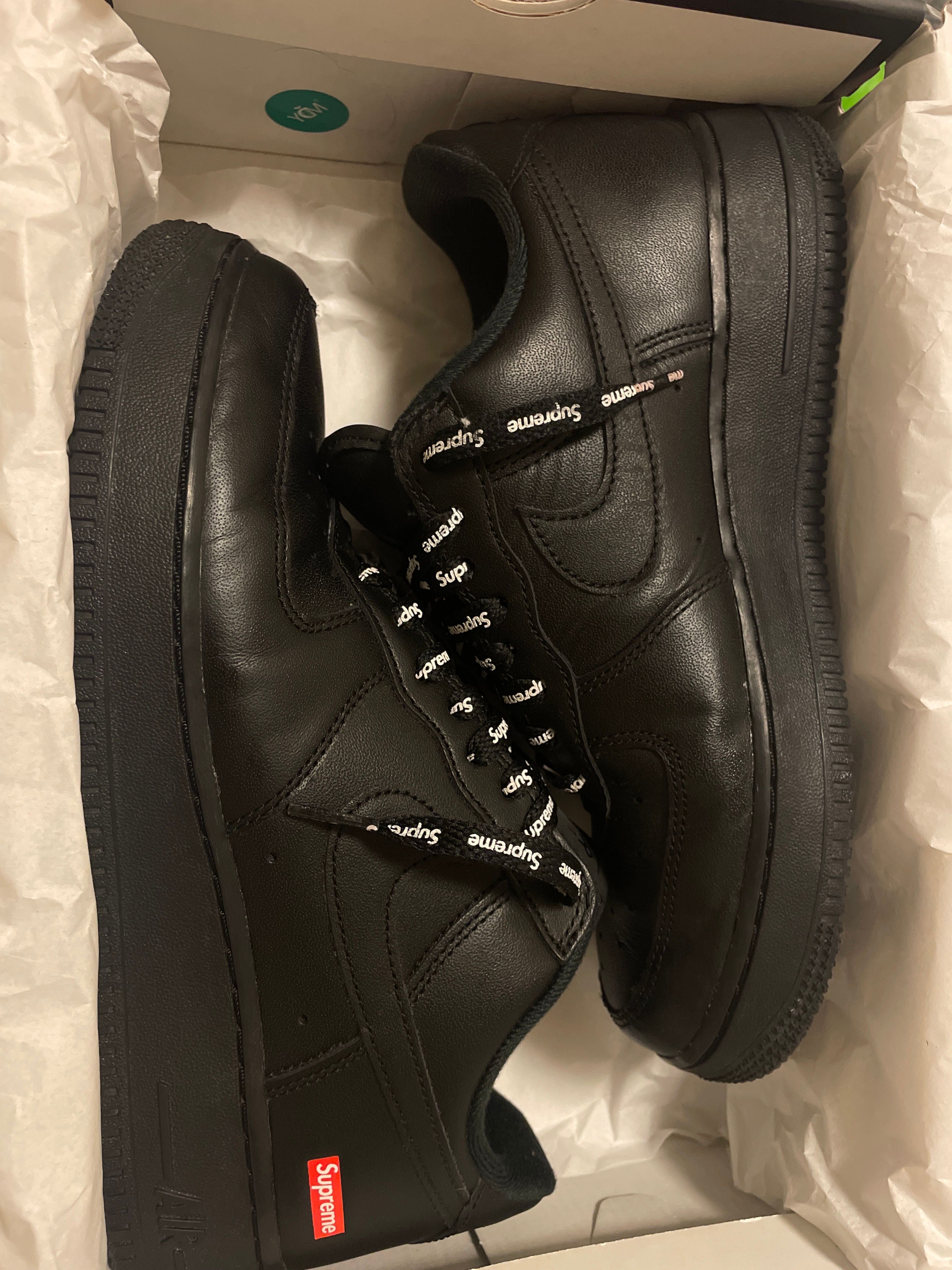 Supreme × Nike Air Force 1 Low "Black"