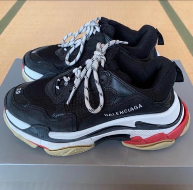 BALENCIAGA Triple S Trainer "Black/White/Red" (2018)